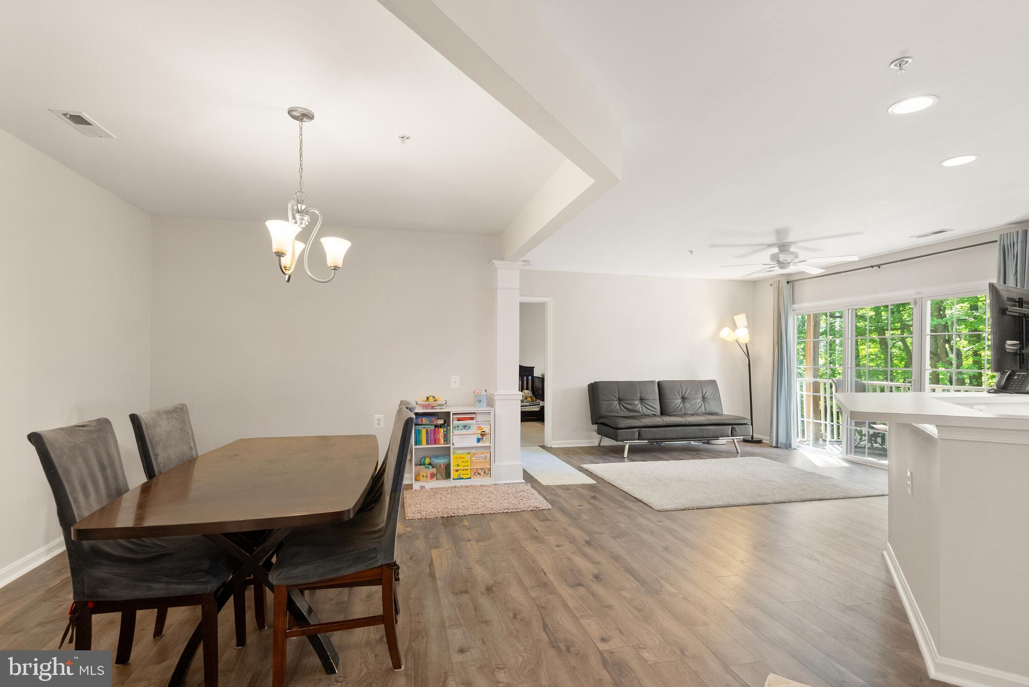 CEDAR LAKES - Residential