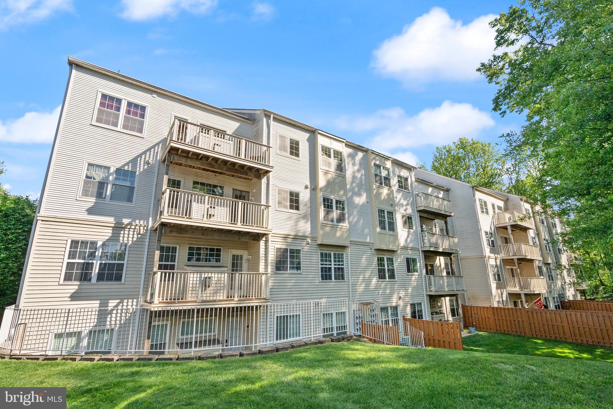 CEDAR LAKES - Residential