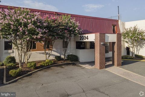 Photo of 2034 Eisenhower Avenue, ALEXANDRIA, VA 22314 (MLS # VAAX2053814)