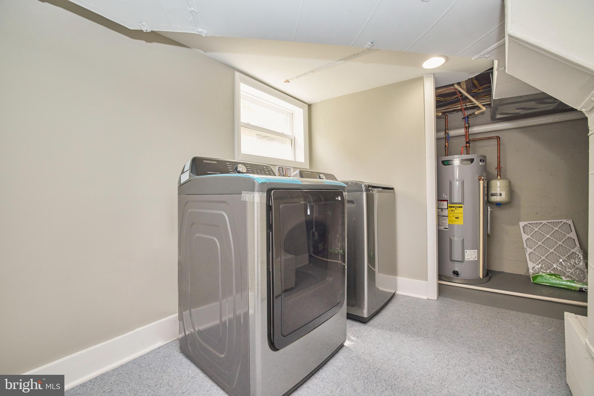 COLMAR MANOR - Residential