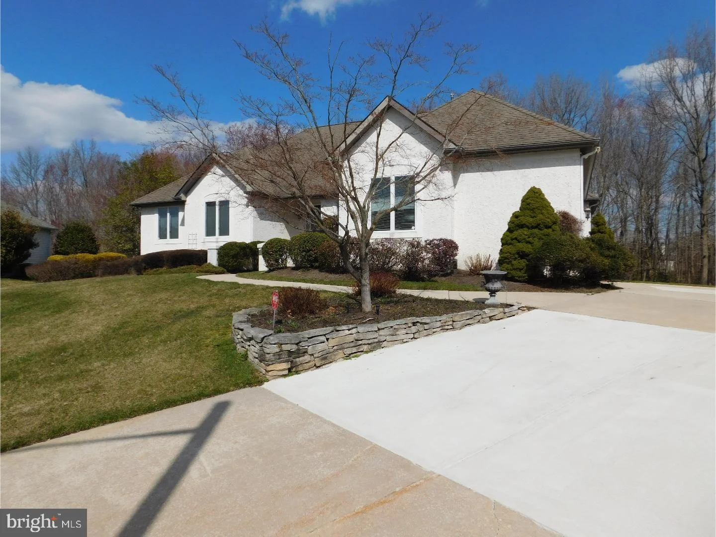 27 Jazz Way, Mount Laurel, NJ 08054