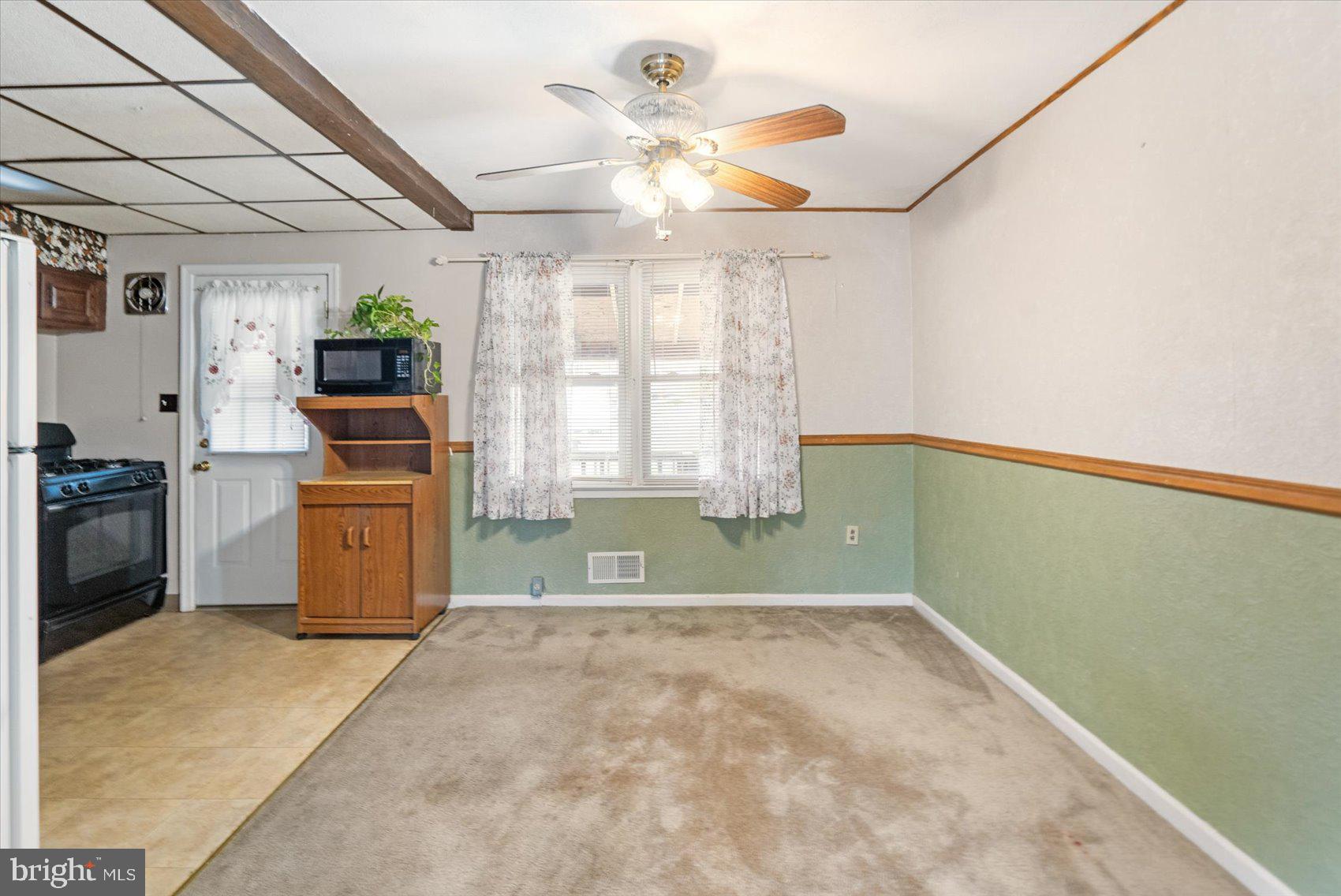 COUNTRY RIDGE - Residential