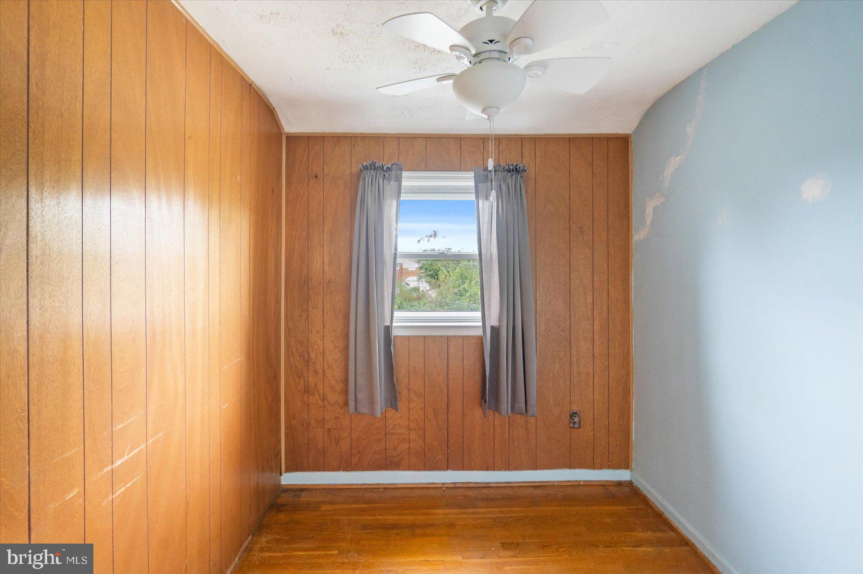 COUNTRY RIDGE - Residential