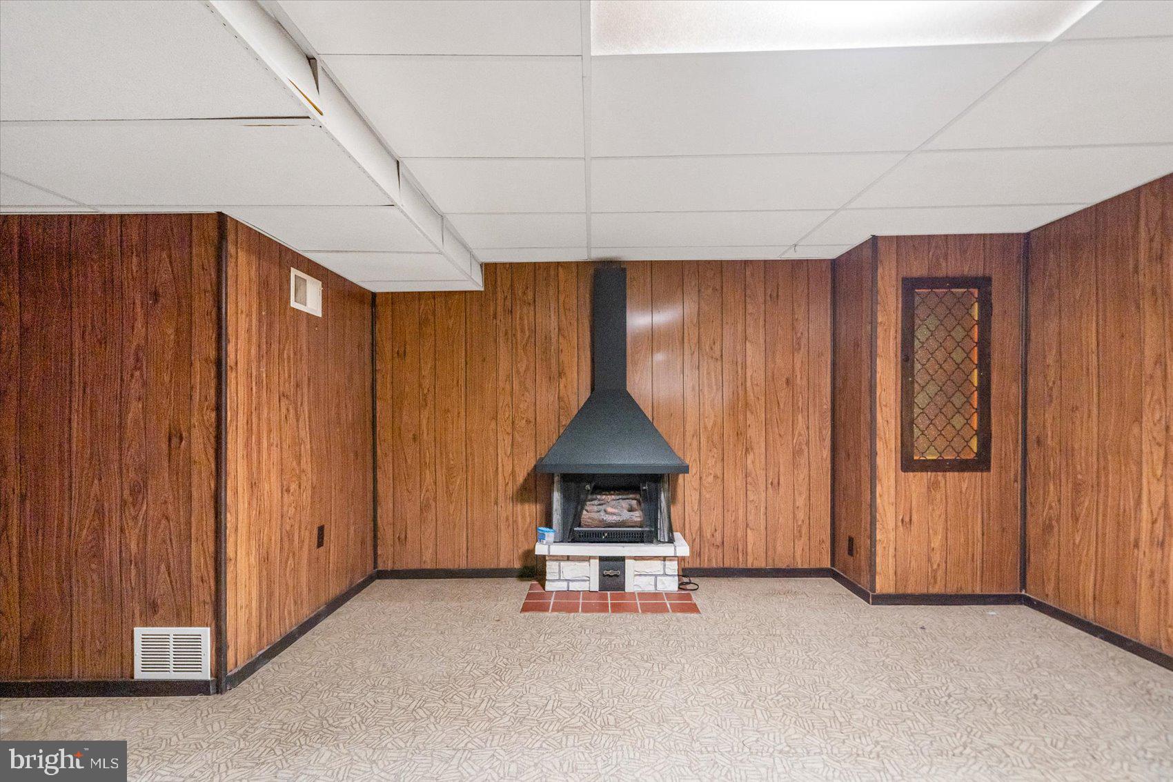 COUNTRY RIDGE - Residential