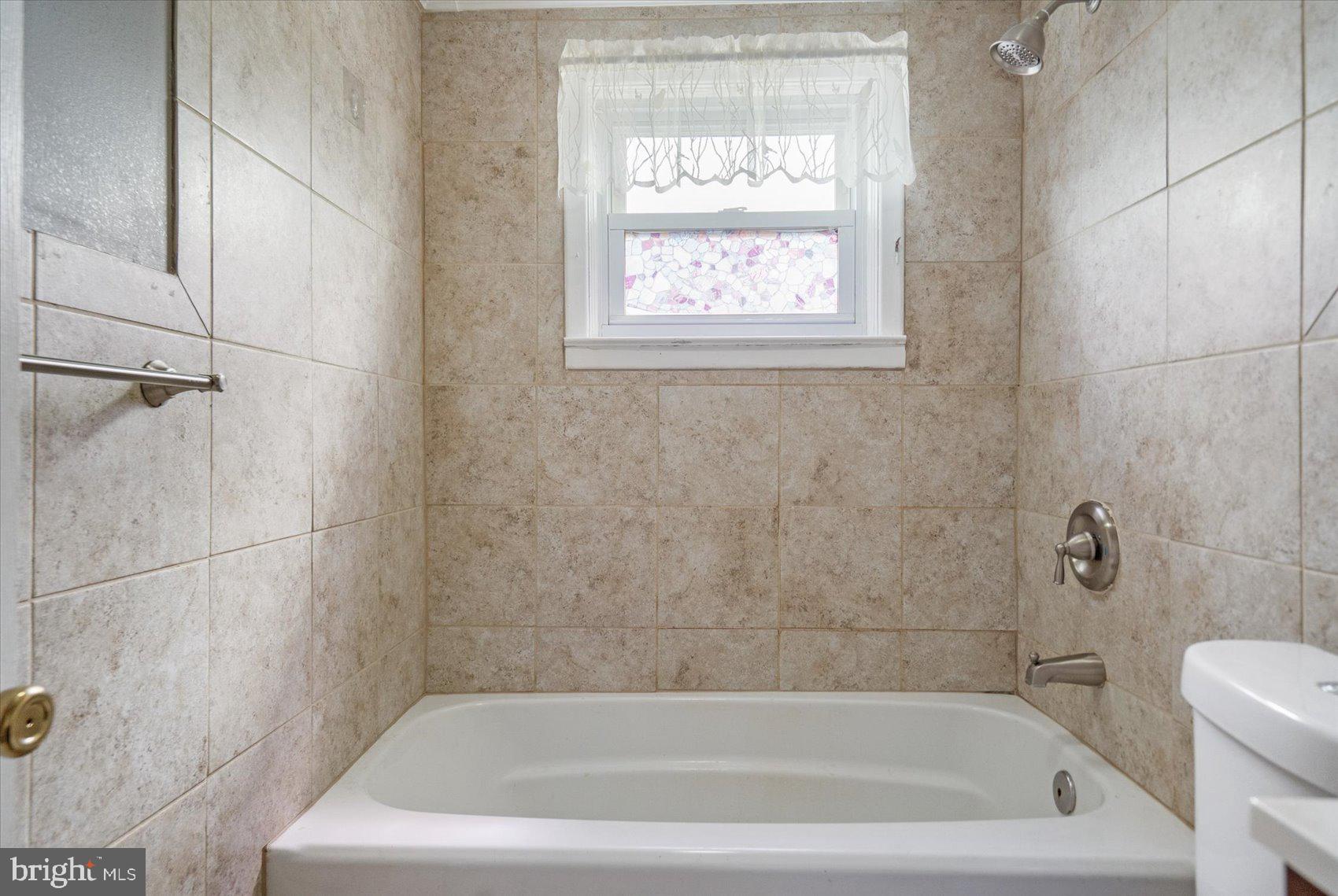 COUNTRY RIDGE - Residential