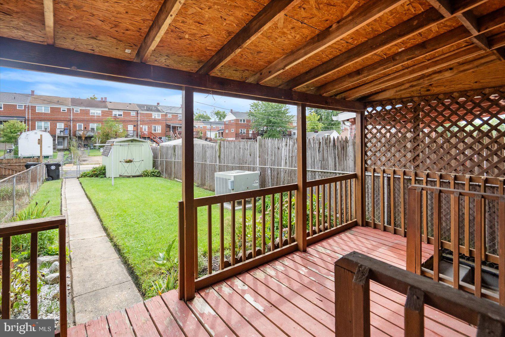 COUNTRY RIDGE - Residential