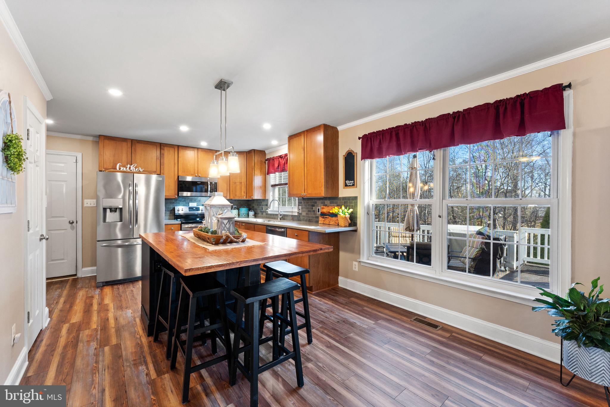 DUTCH HOLLOW - Residential