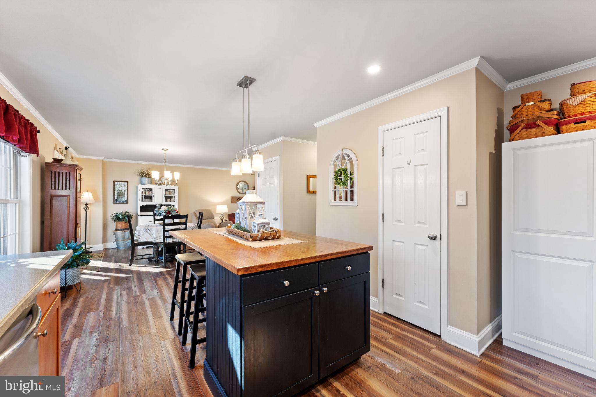 DUTCH HOLLOW - Residential