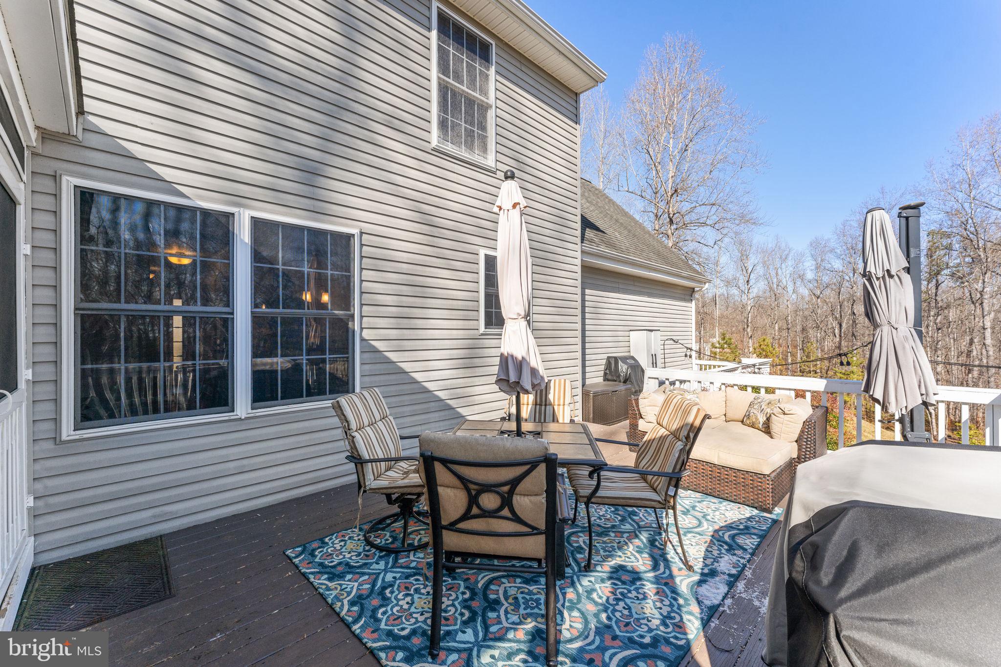DUTCH HOLLOW - Residential