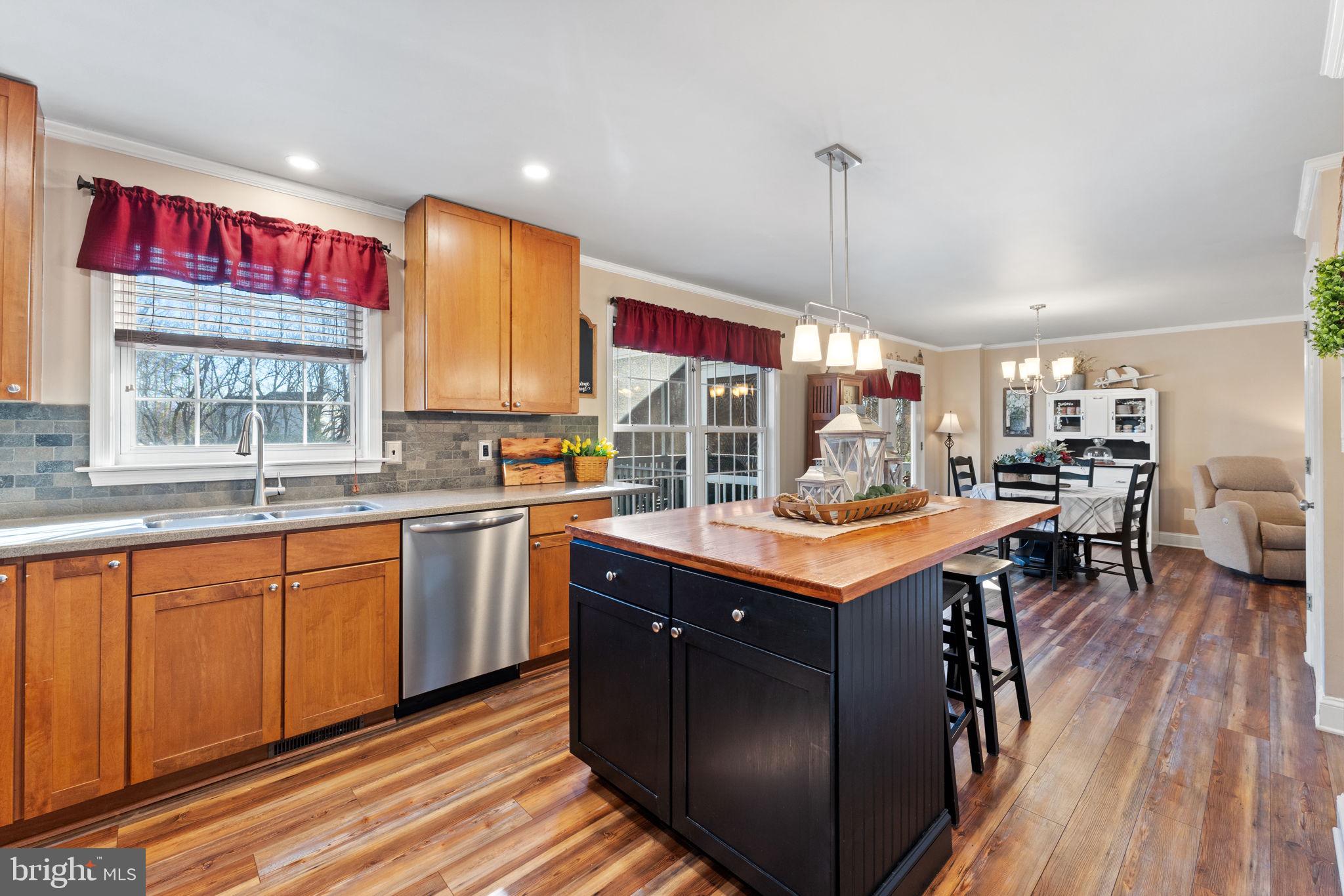 DUTCH HOLLOW - Residential