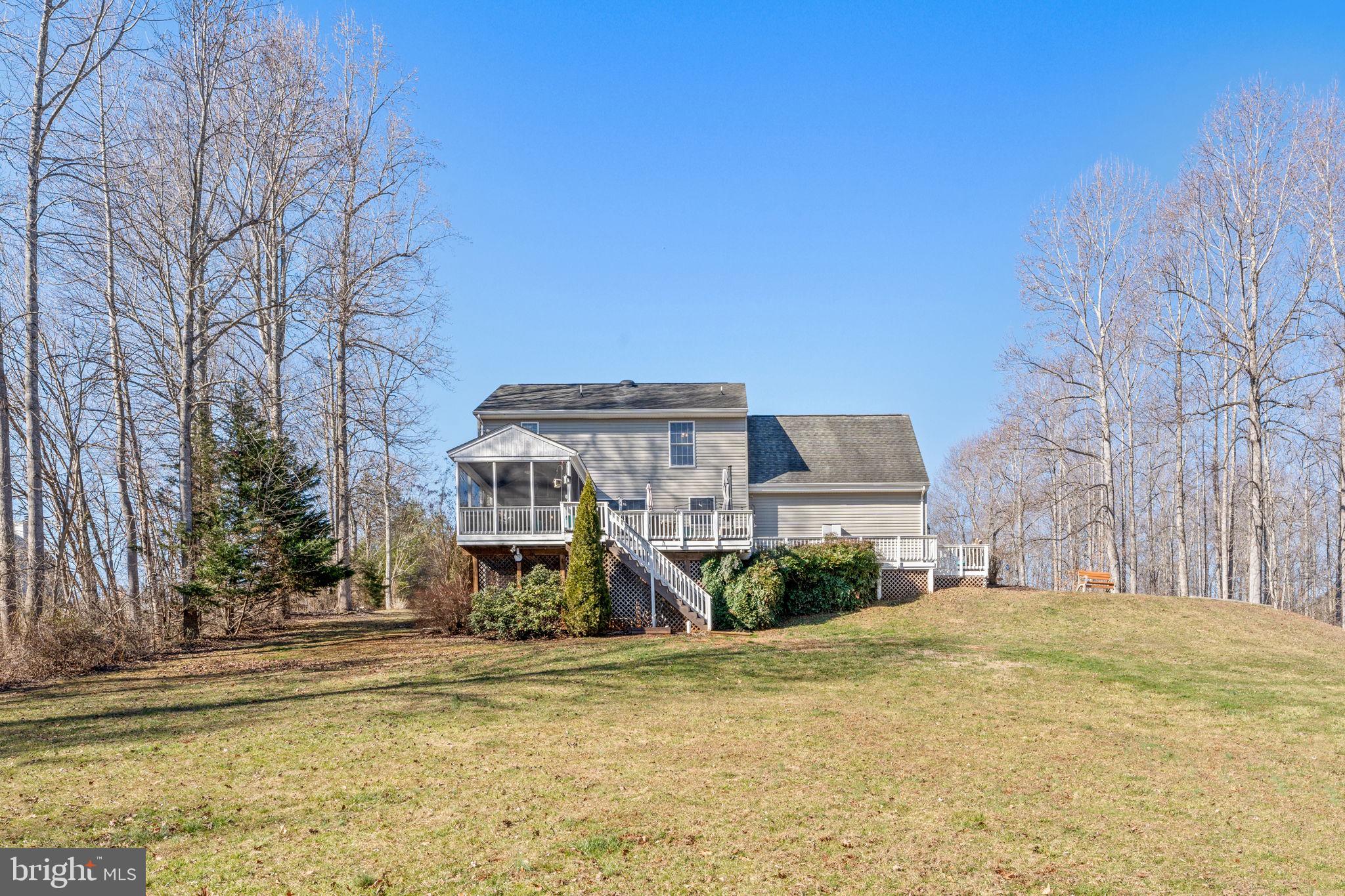 DUTCH HOLLOW - Residential