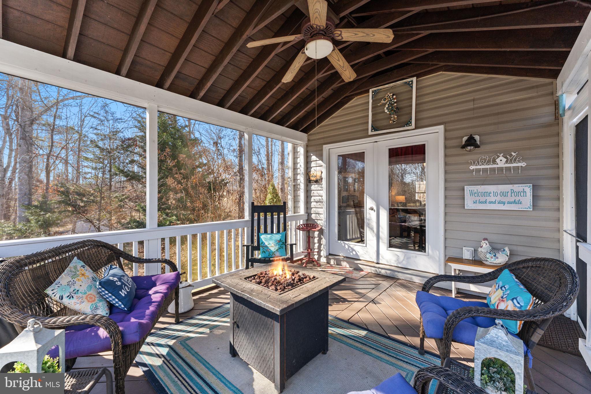 DUTCH HOLLOW - Residential