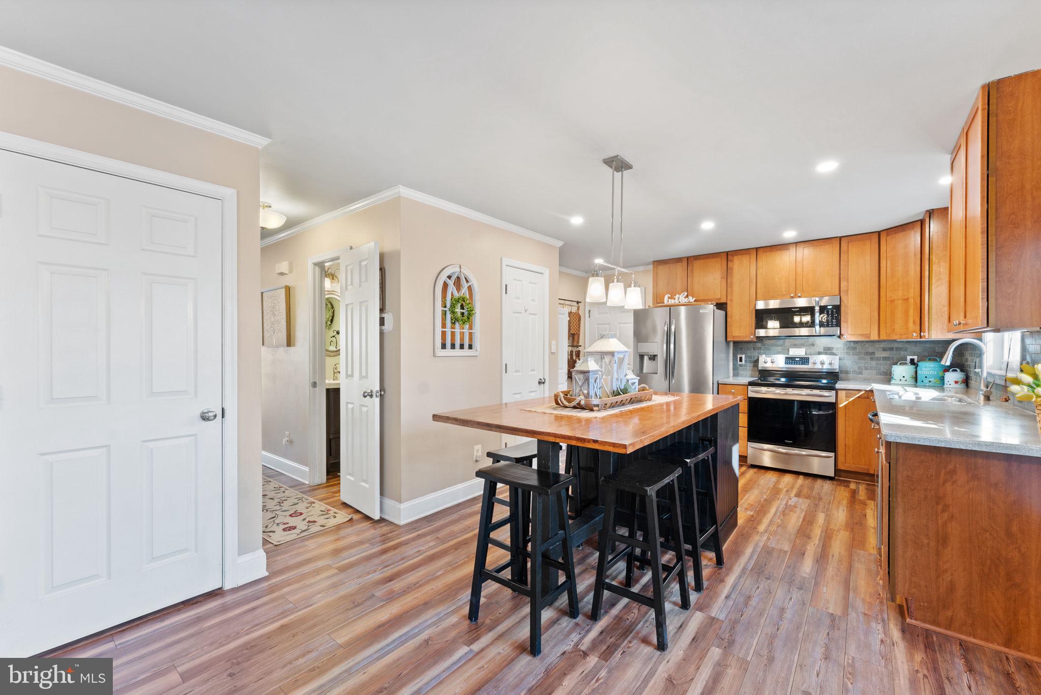 DUTCH HOLLOW - Residential