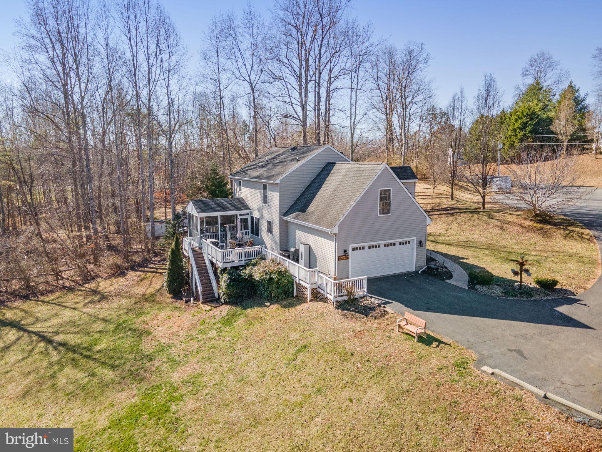 DUTCH HOLLOW - Residential