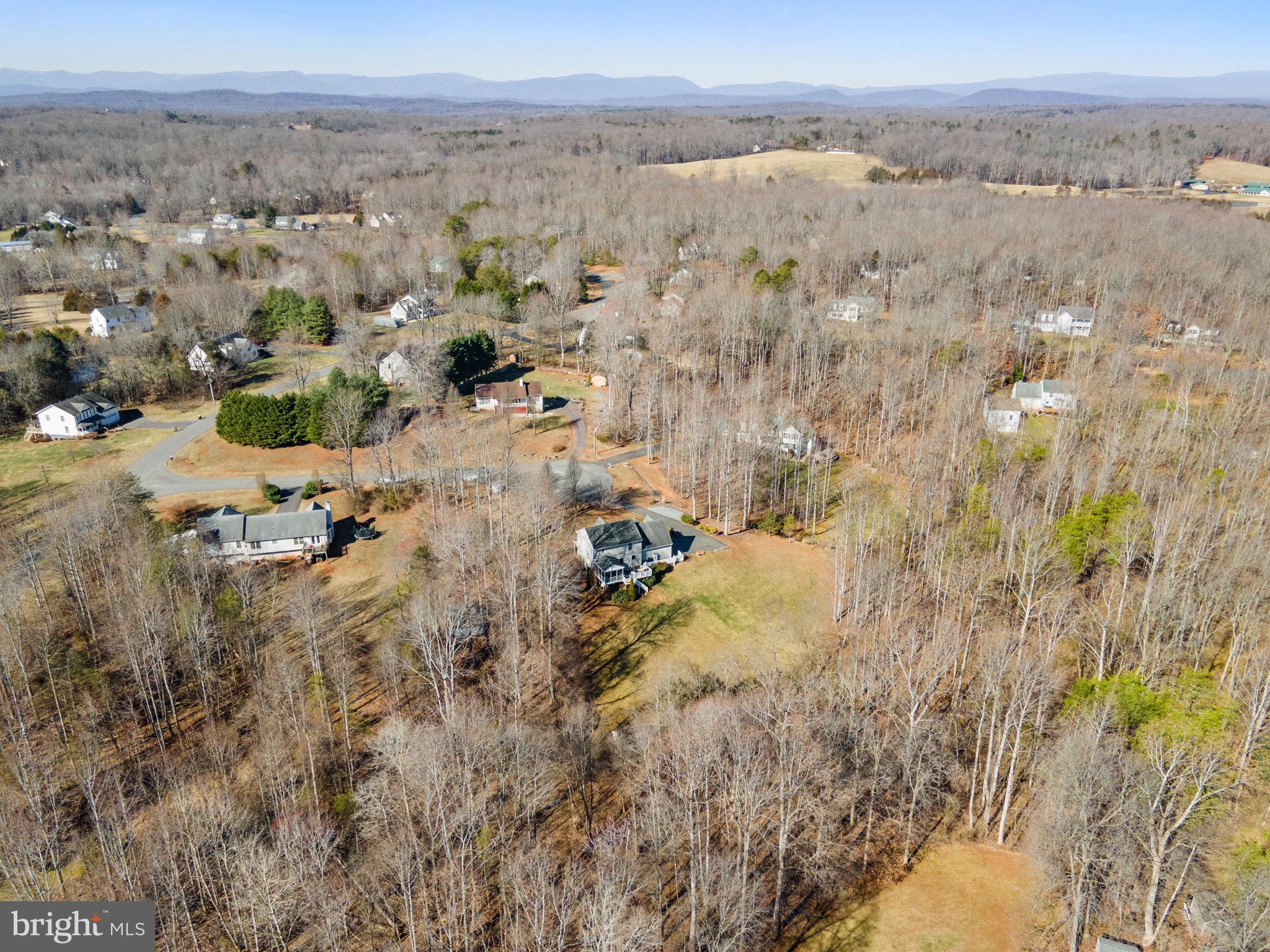 DUTCH HOLLOW - Residential