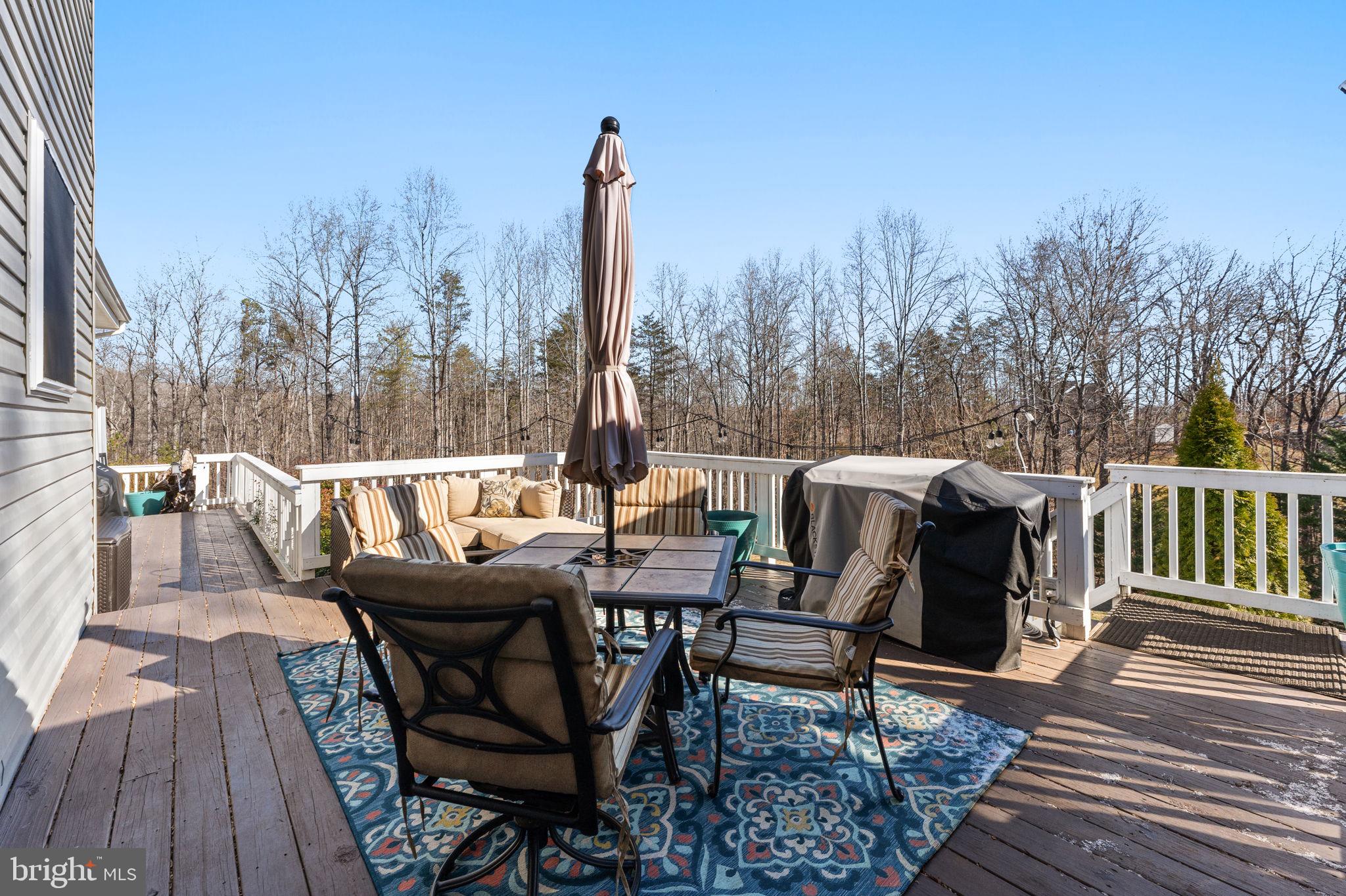 DUTCH HOLLOW - Residential