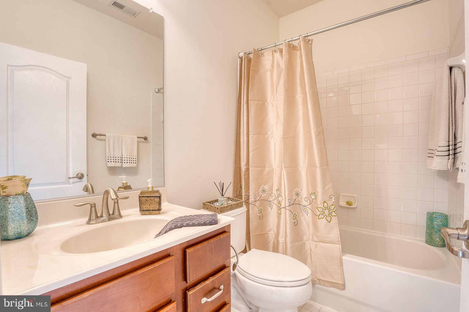 PINES OF LAUREL - Residential