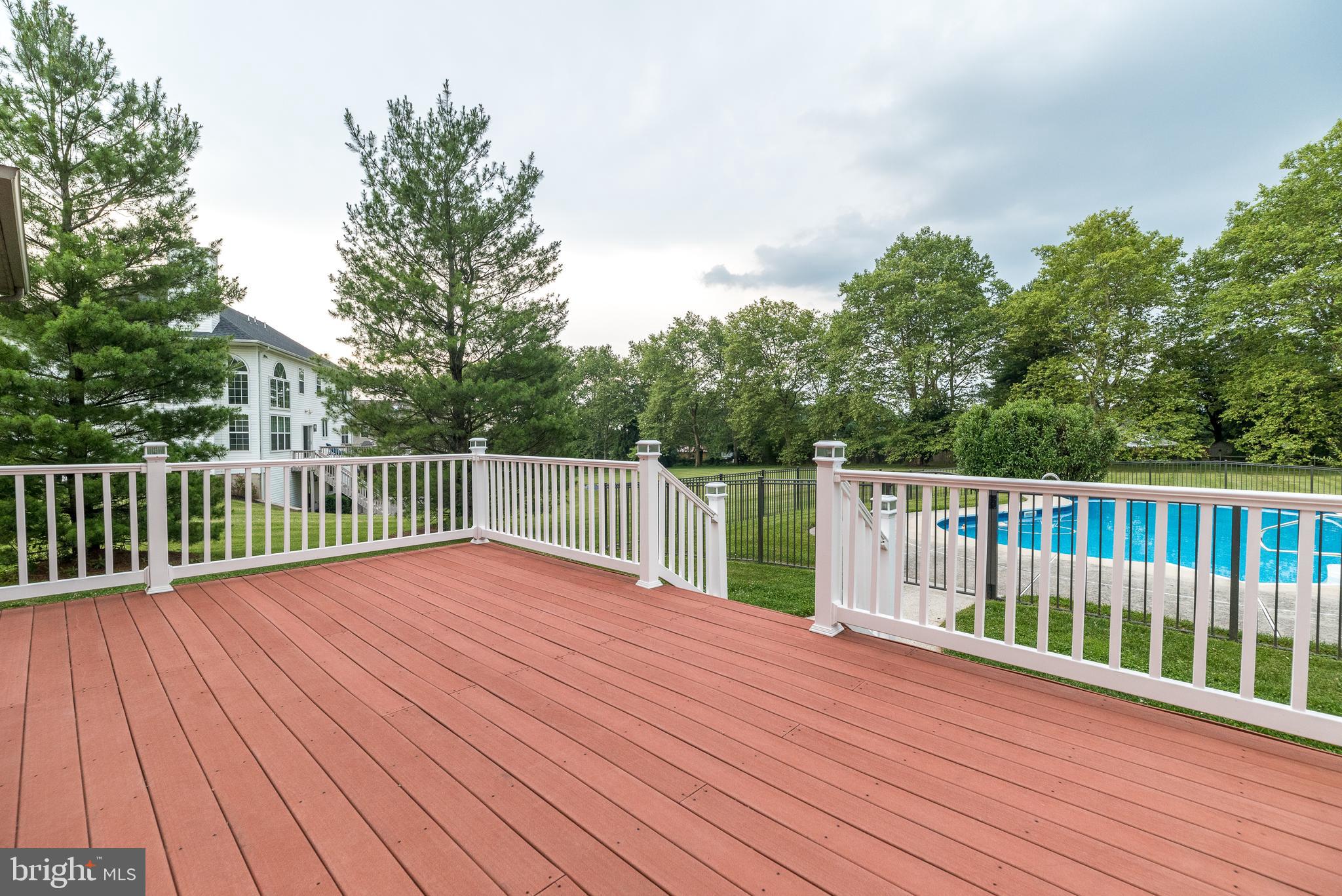 WHISPER RIDGE S - Residential