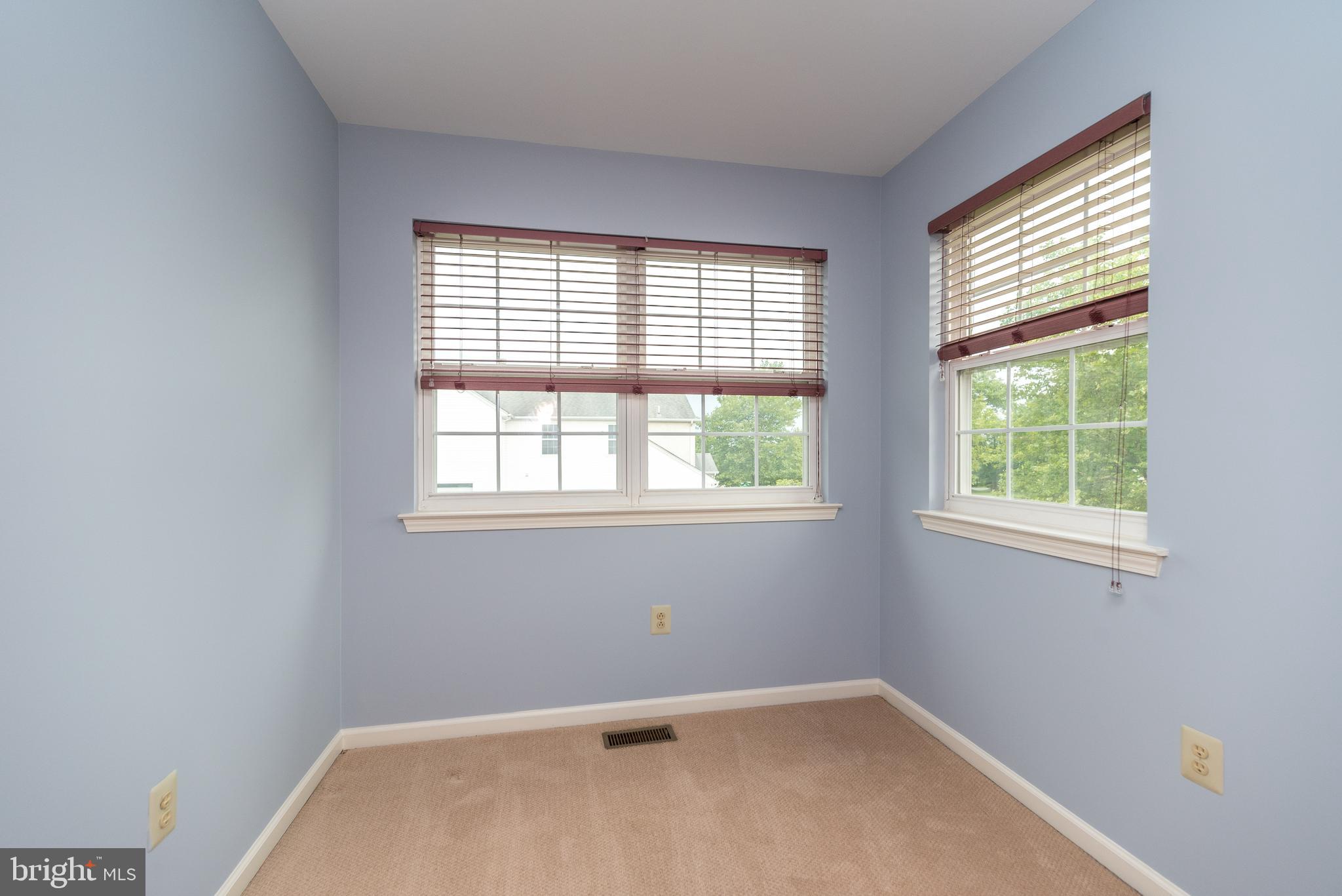 WHISPER RIDGE S - Residential