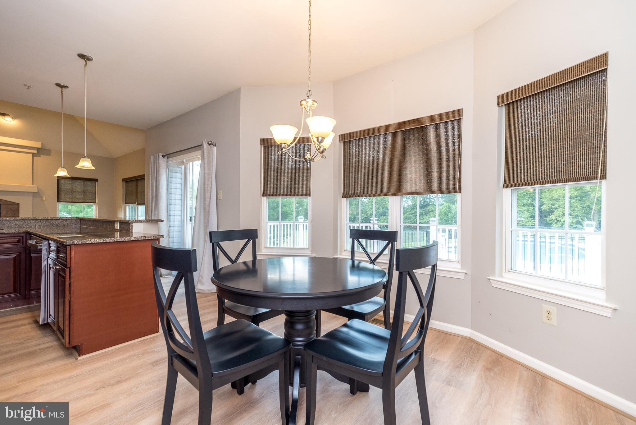 WHISPER RIDGE S - Residential