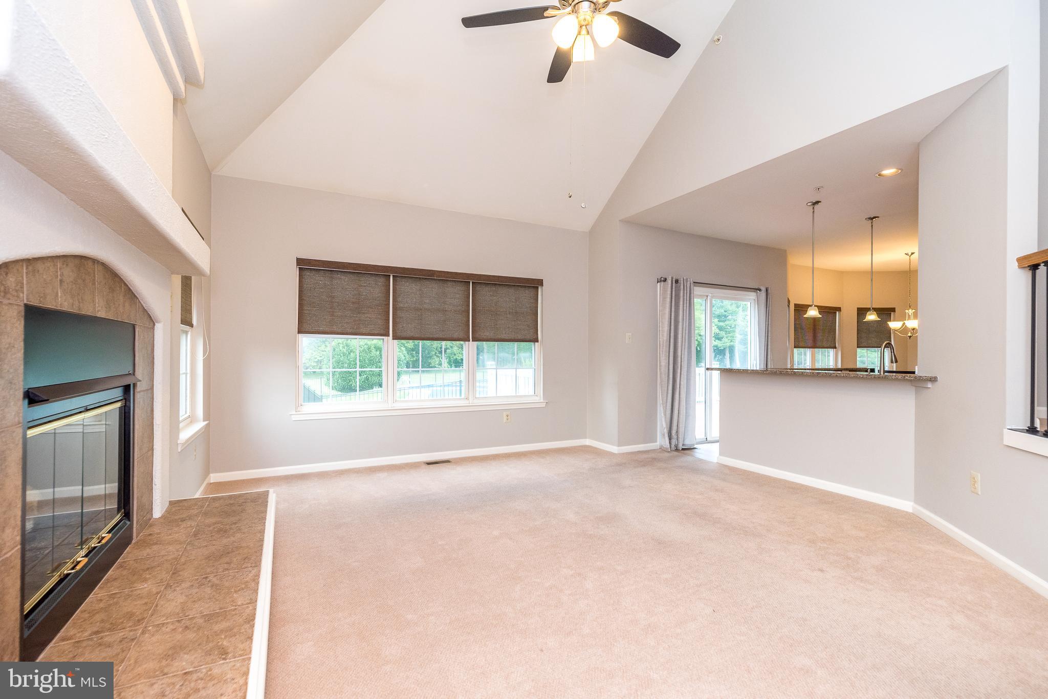 WHISPER RIDGE S - Residential