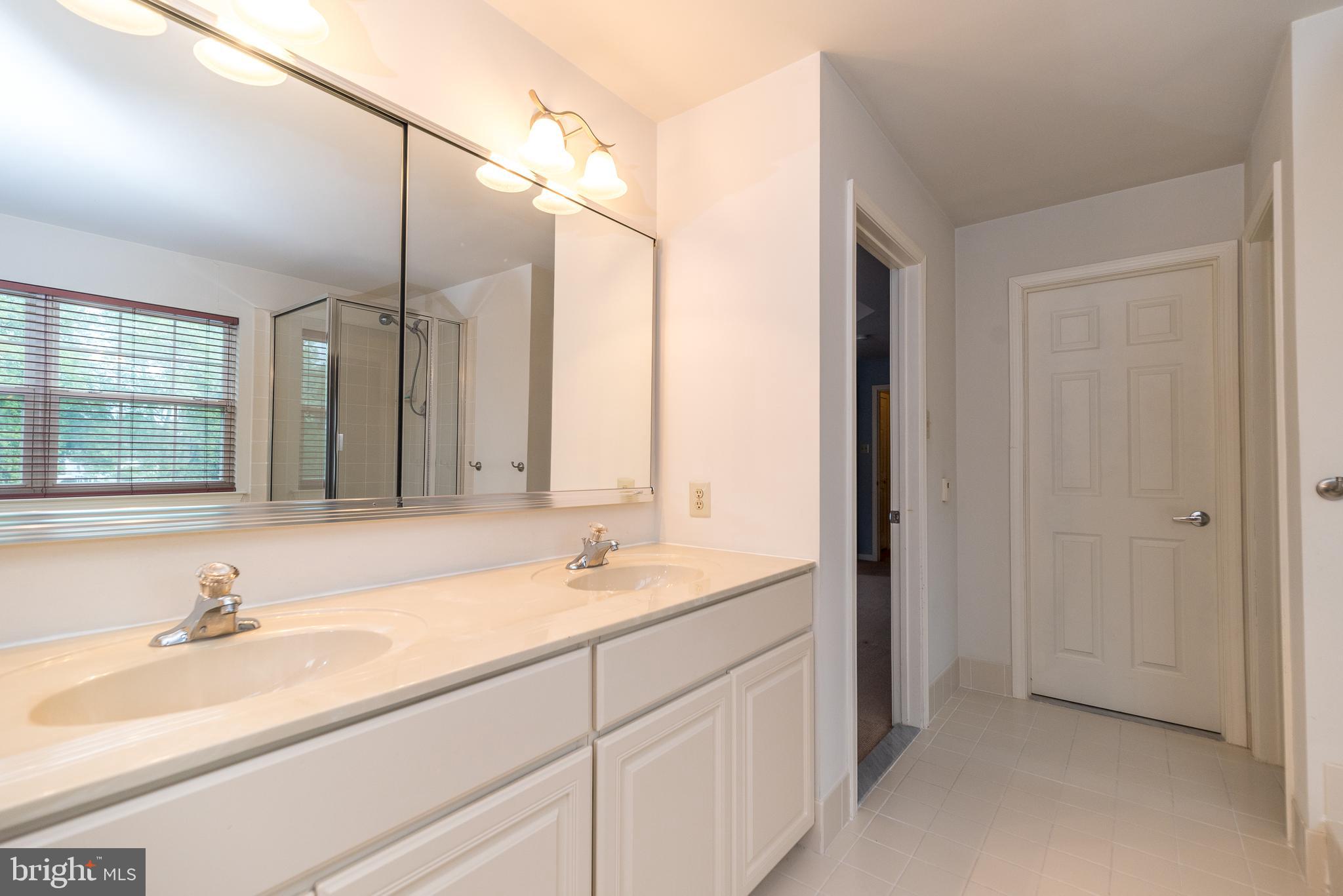 WHISPER RIDGE S - Residential