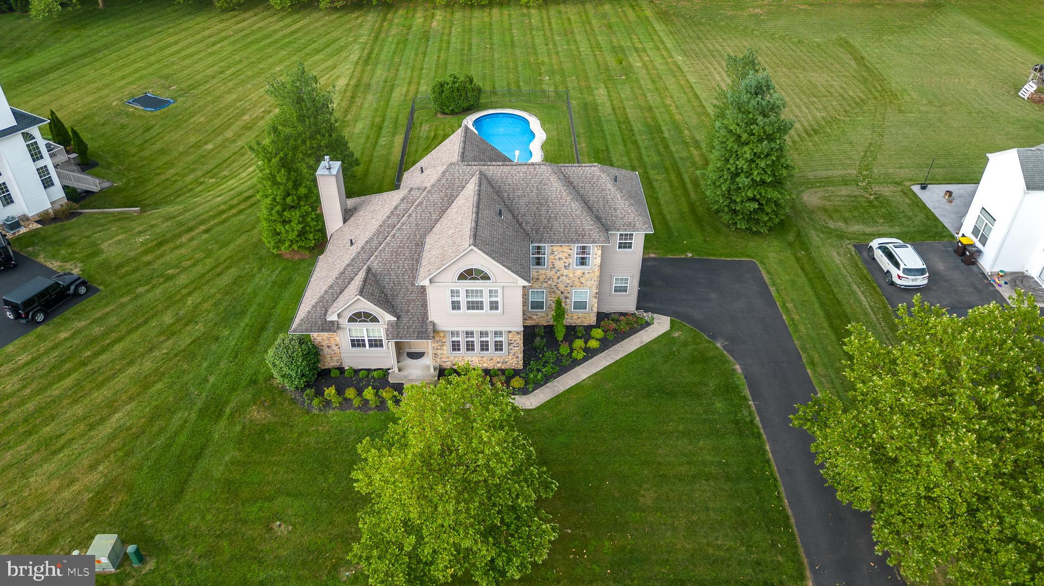 WHISPER RIDGE S - Residential