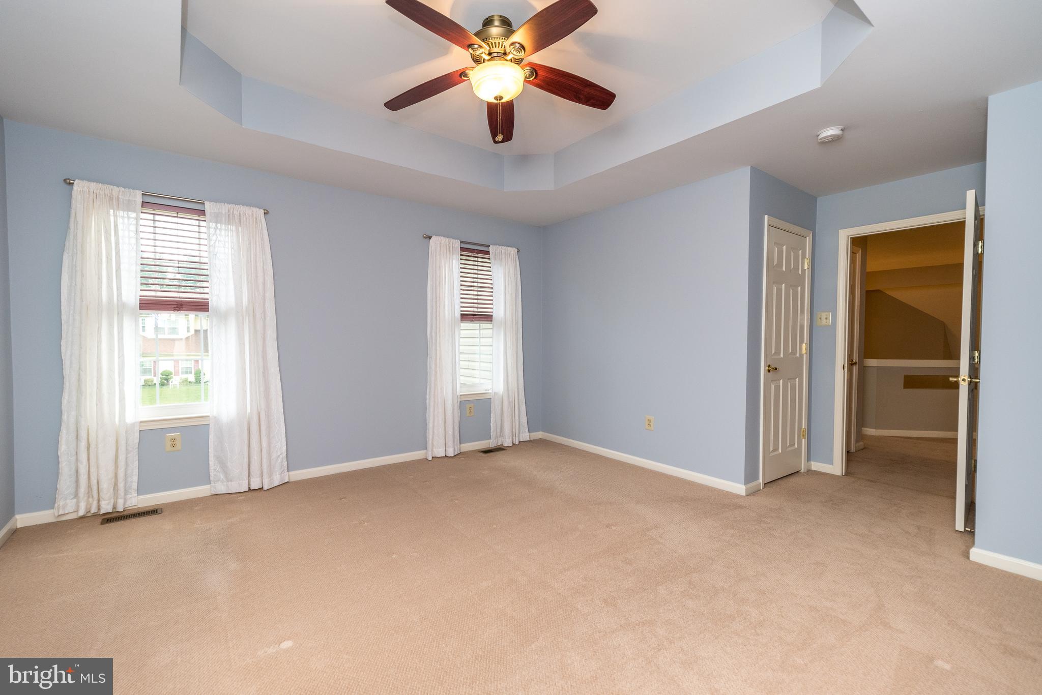 WHISPER RIDGE S - Residential