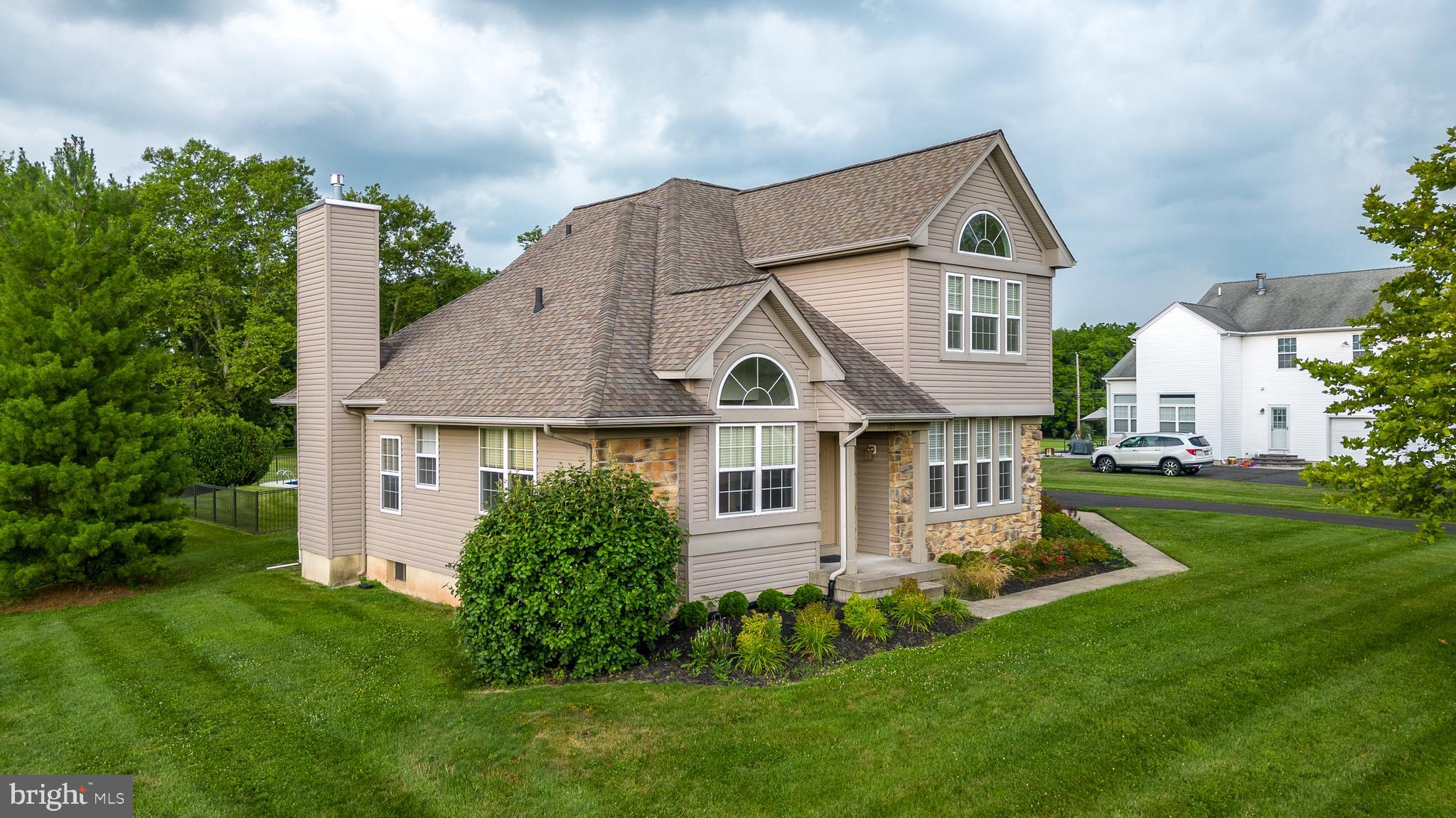 WHISPER RIDGE S - Residential