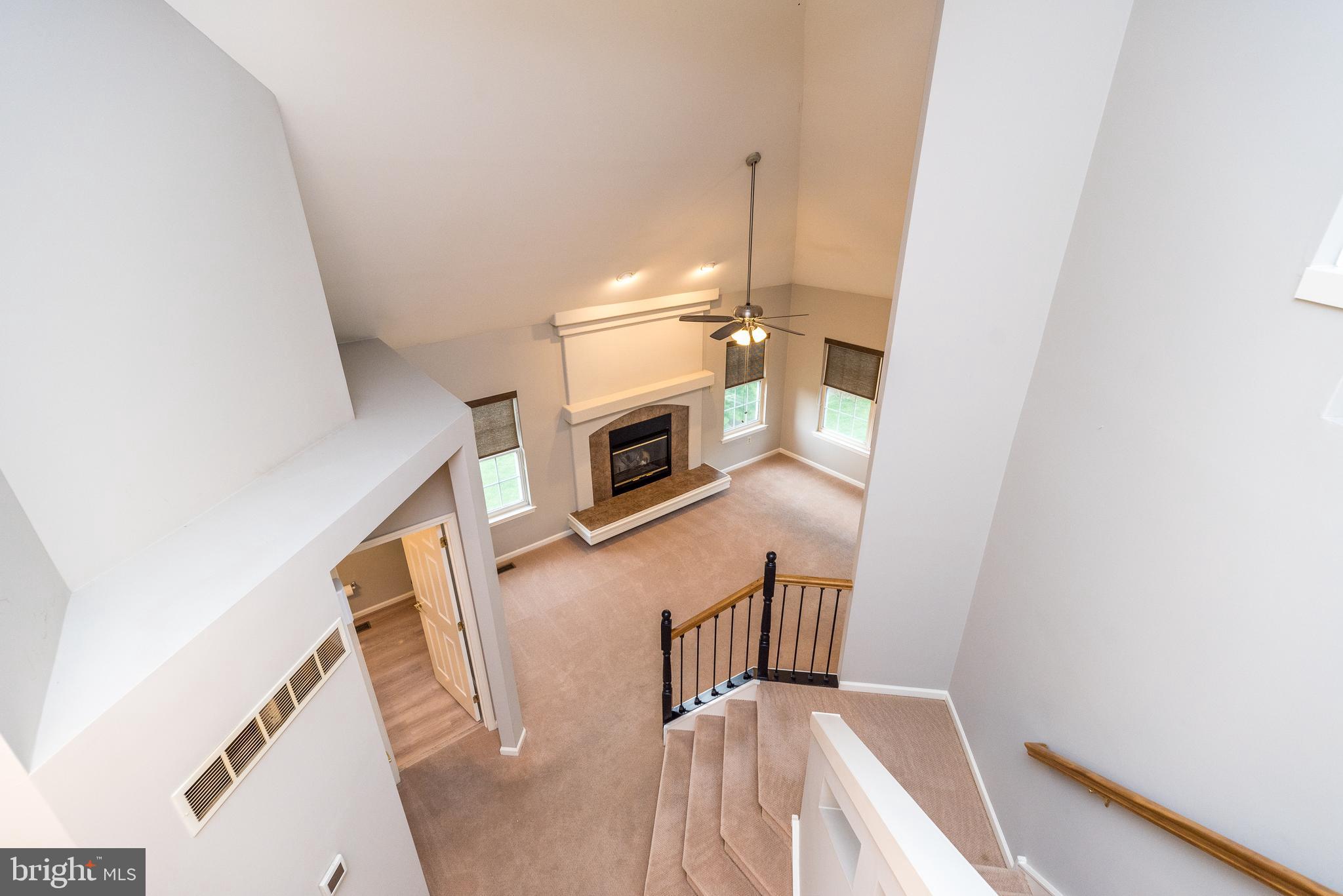 WHISPER RIDGE S - Residential