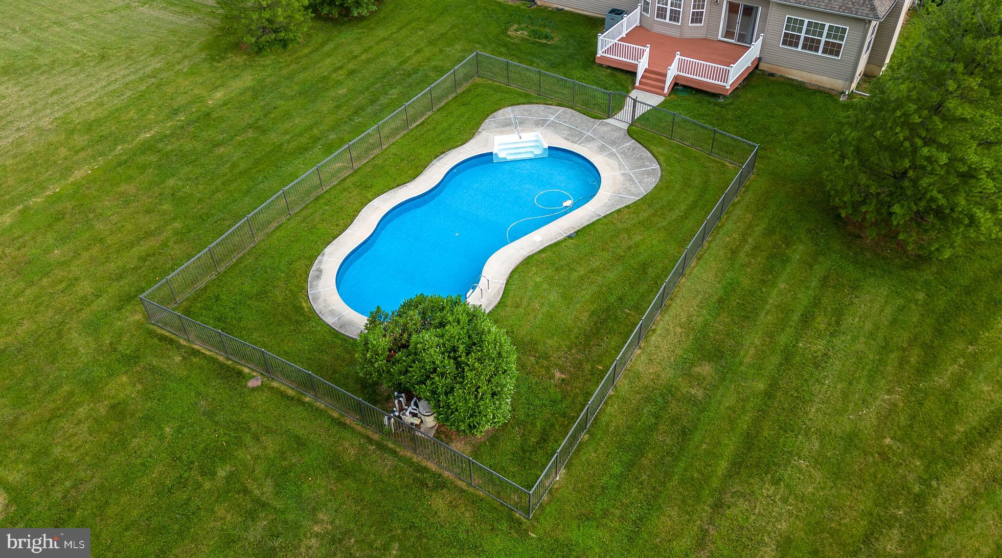 WHISPER RIDGE S - Residential