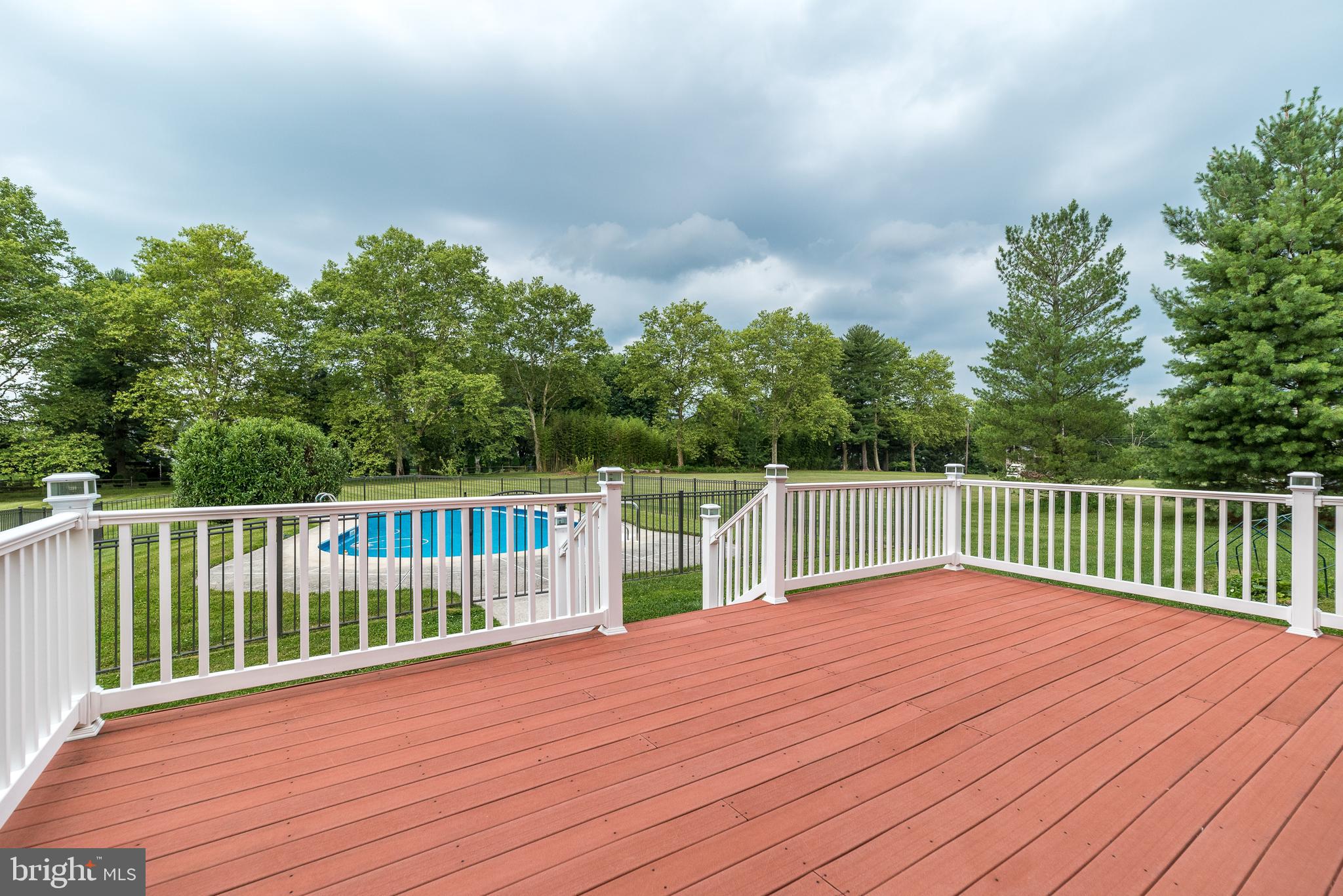 WHISPER RIDGE S - Residential