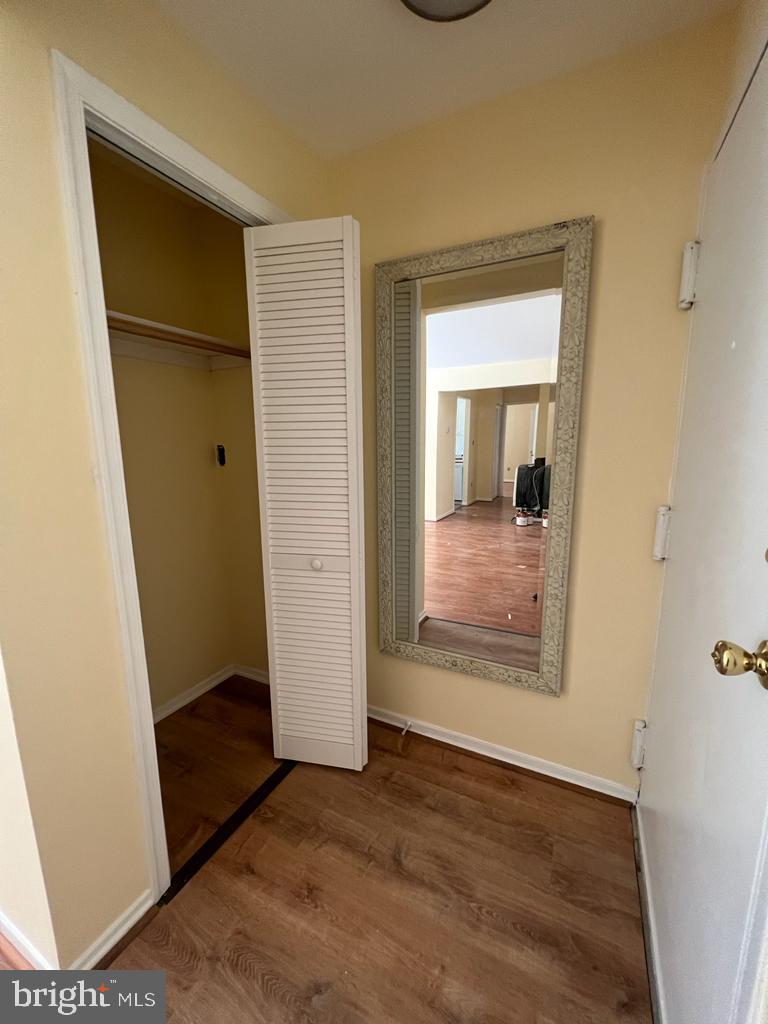 LONG REACH HOUSE CONDOMINIUMS - Residential Lease