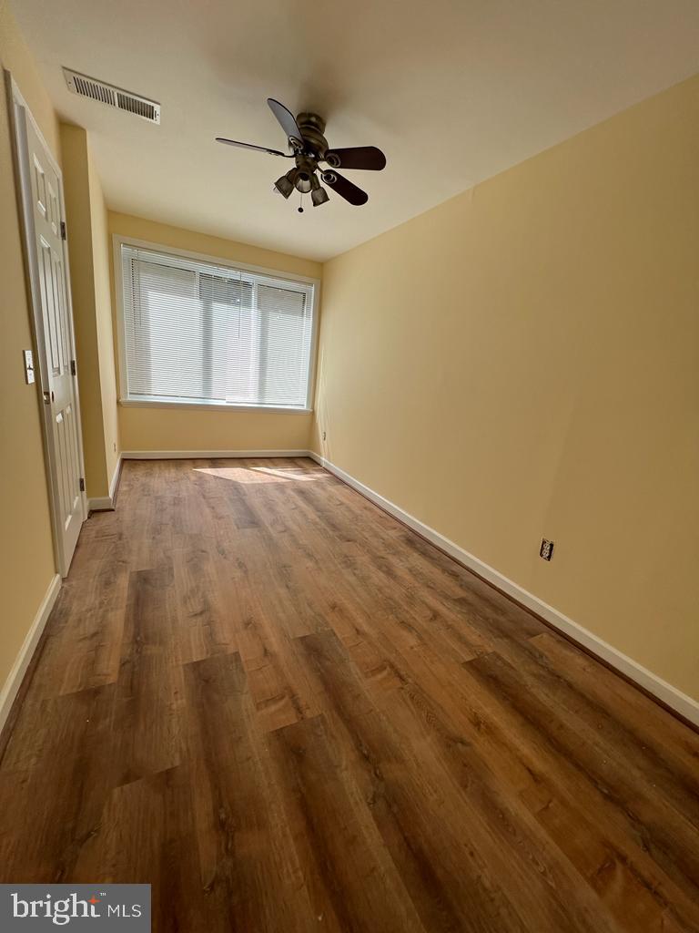 LONG REACH HOUSE CONDOMINIUMS - Residential Lease