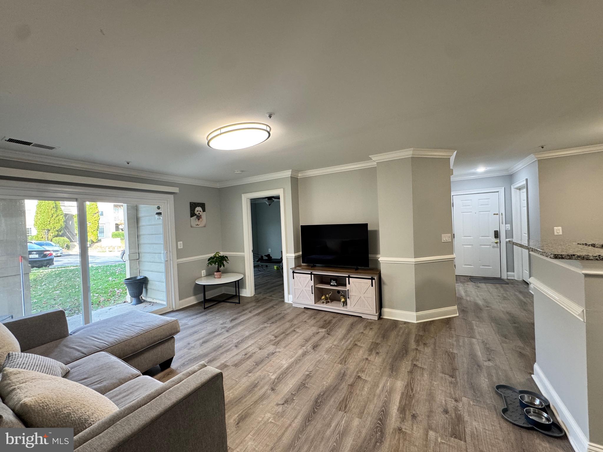 1060 GARDENVIEW LOOP 204