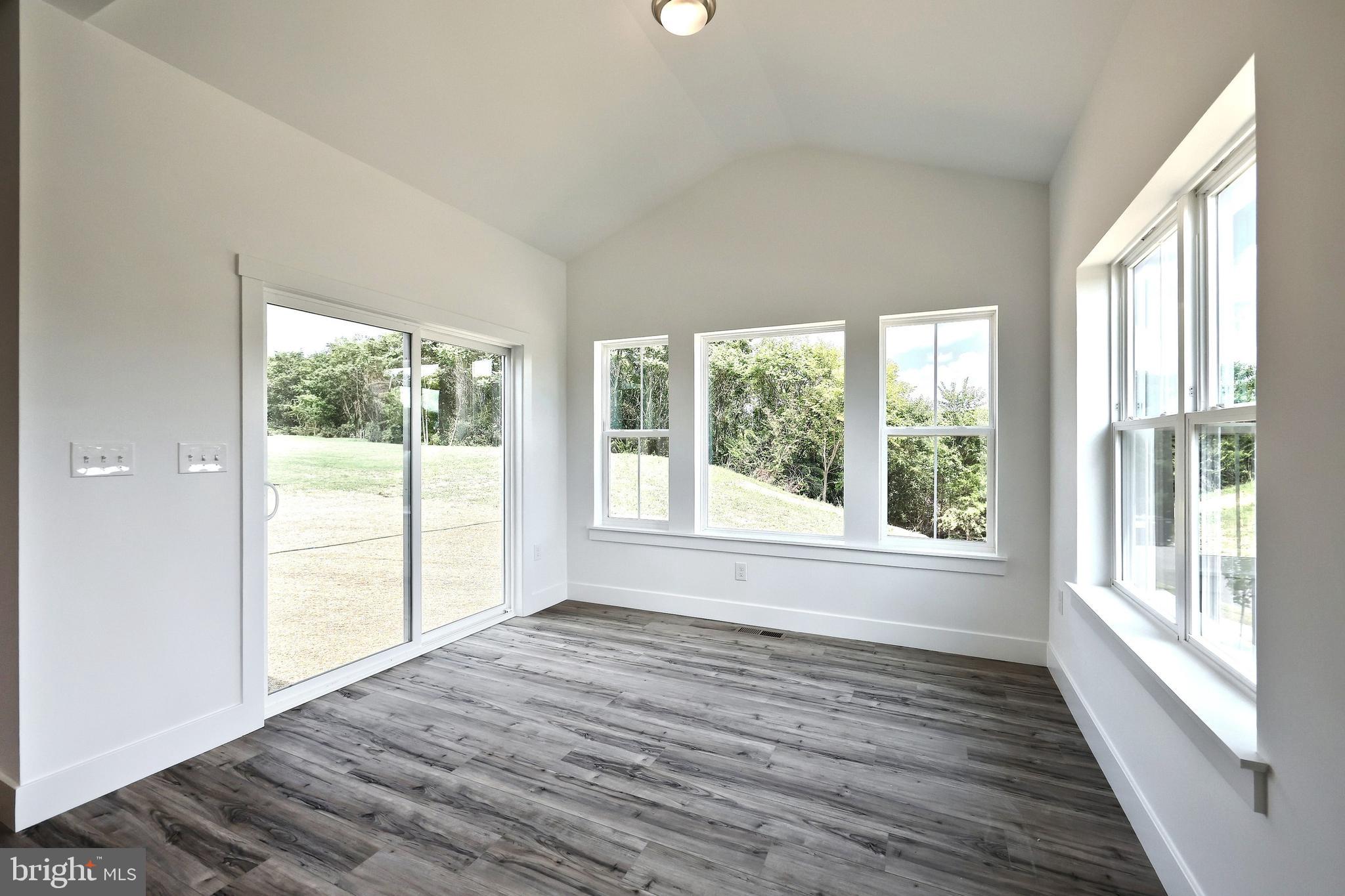 THE FIELDS AT HAMPTON HEIGHTS - Residential