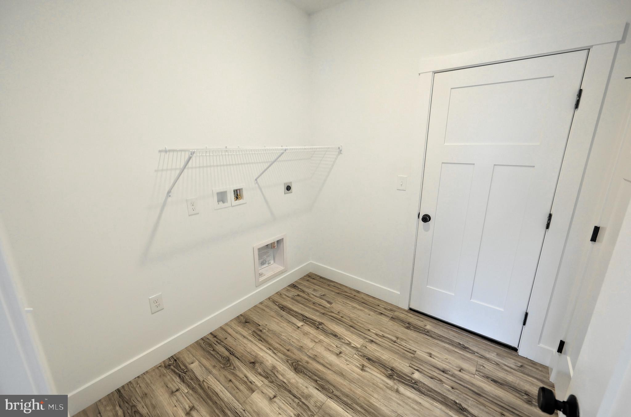 THE FIELDS AT HAMPTON HEIGHTS - Residential