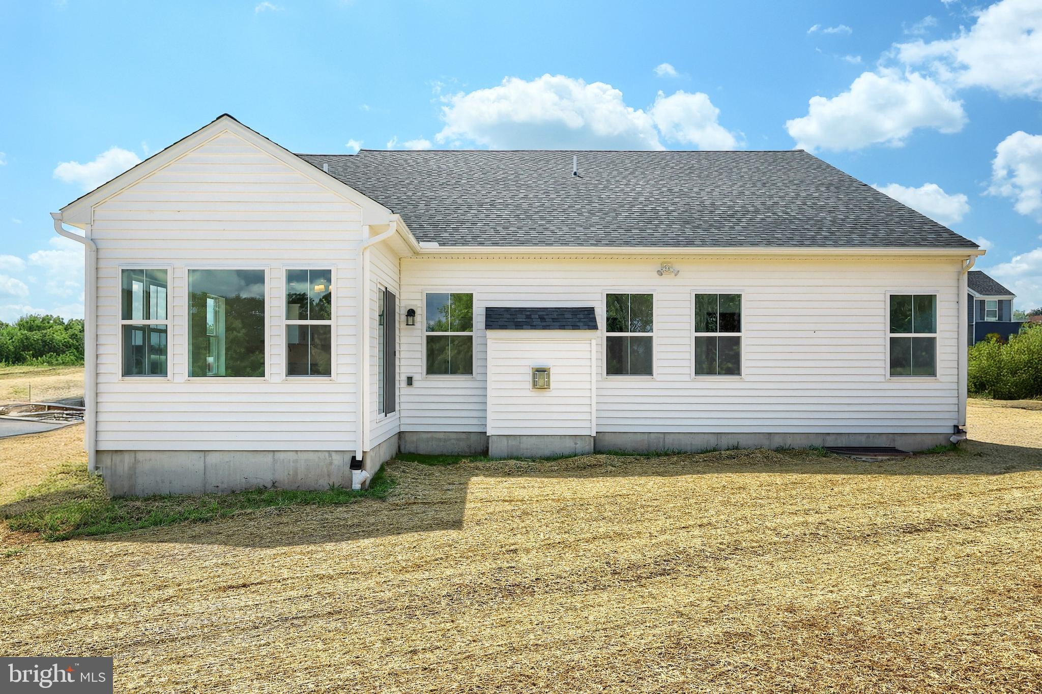 198 AMBER VIEW
