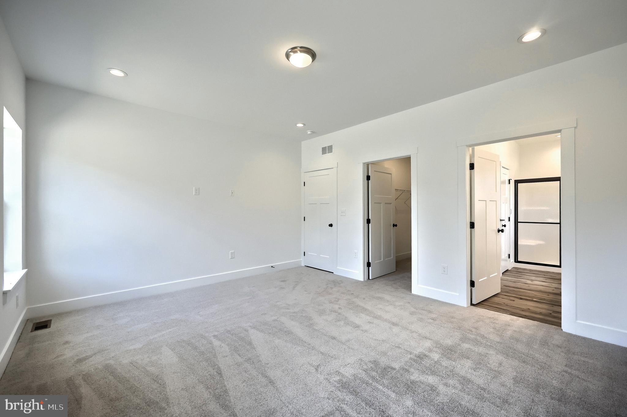 THE FIELDS AT HAMPTON HEIGHTS - Residential