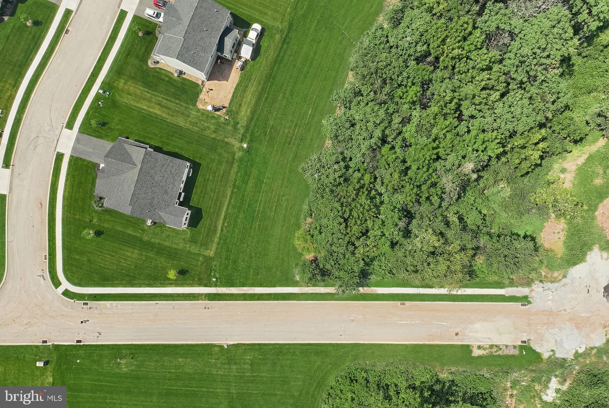 THE FIELDS AT HAMPTON HEIGHTS - Residential