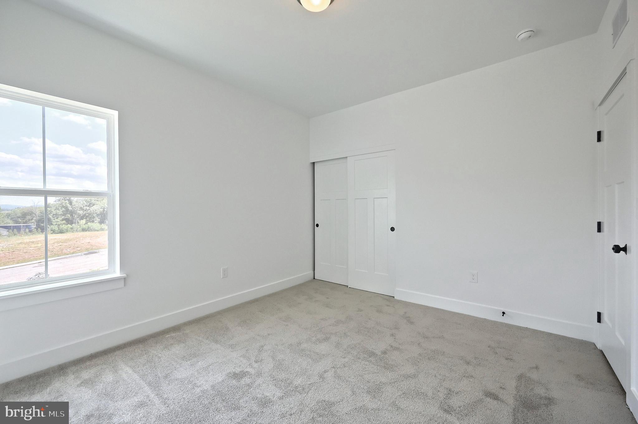 THE FIELDS AT HAMPTON HEIGHTS - Residential