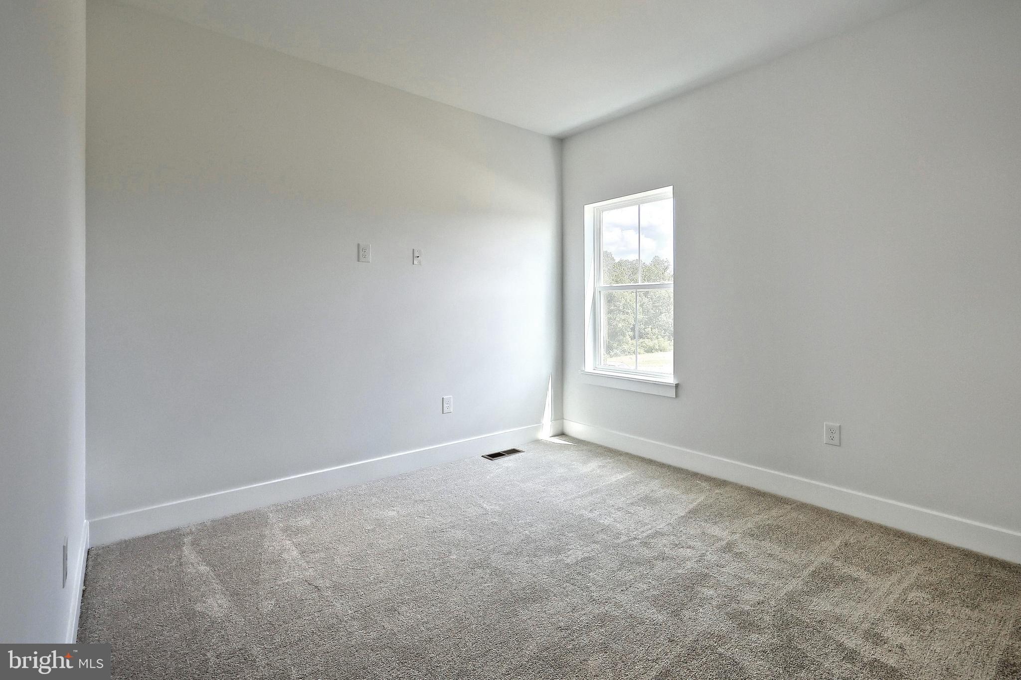 THE FIELDS AT HAMPTON HEIGHTS - Residential