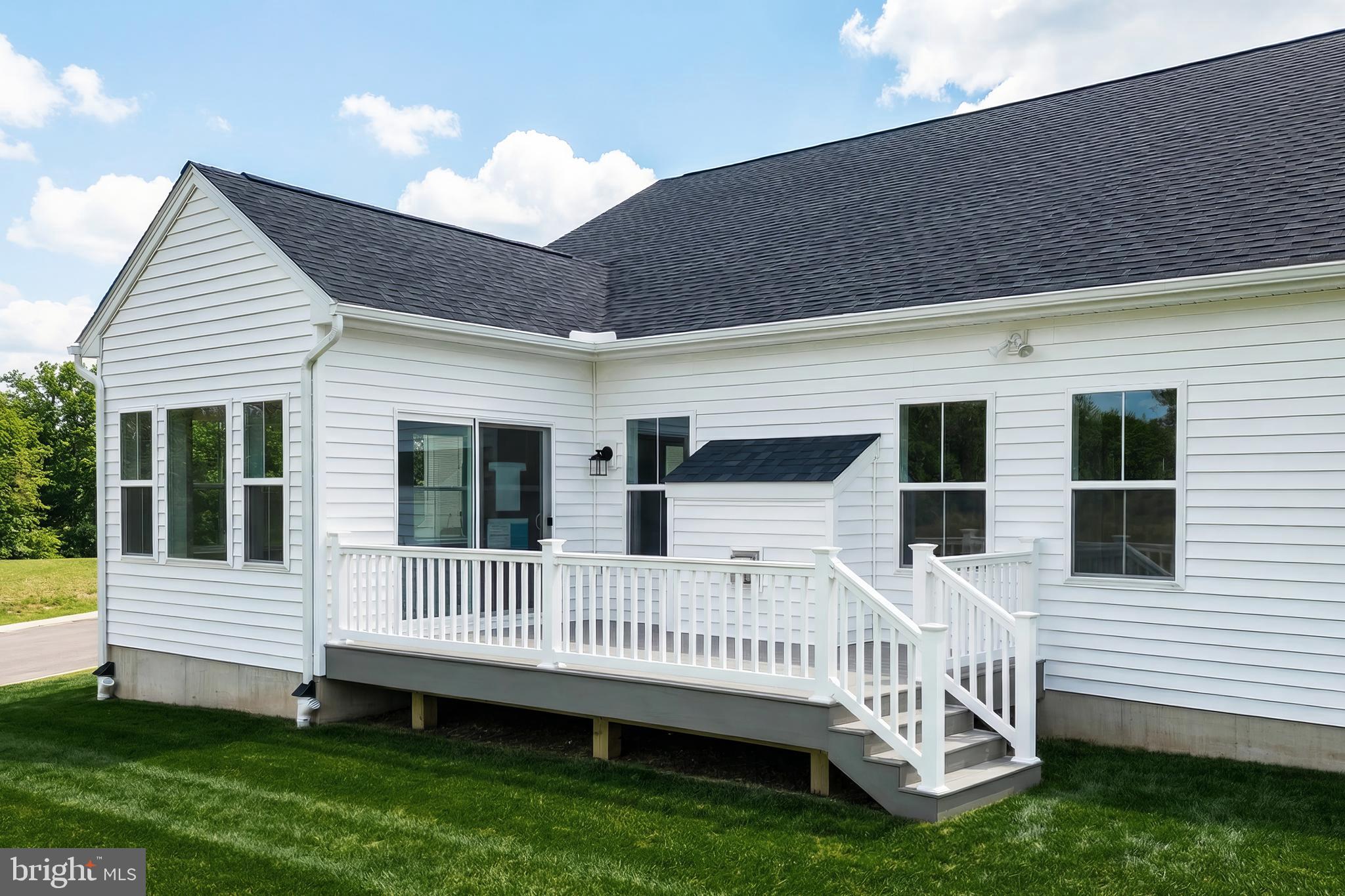 THE FIELDS AT HAMPTON HEIGHTS - Residential