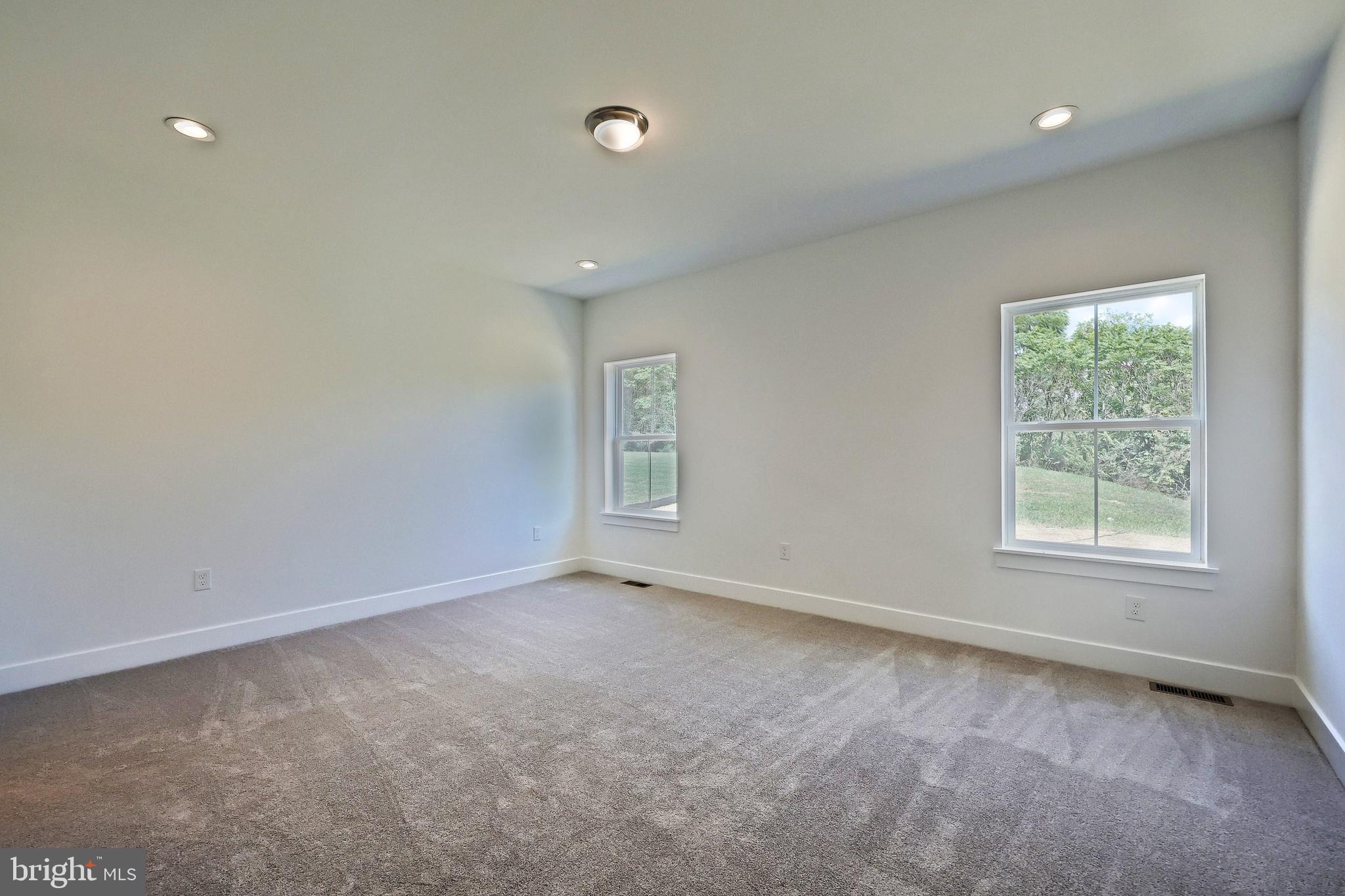 THE FIELDS AT HAMPTON HEIGHTS - Residential