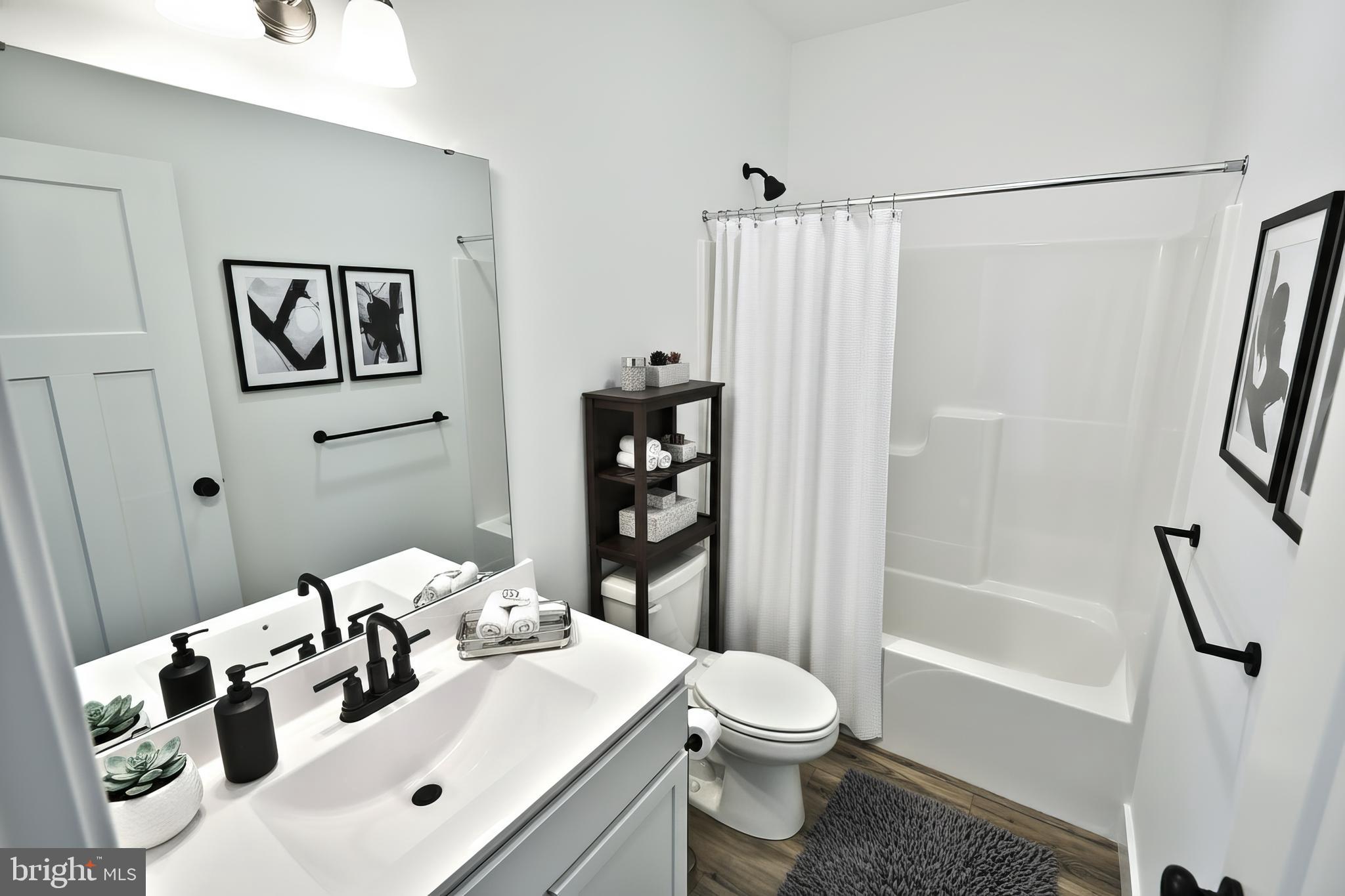 THE FIELDS AT HAMPTON HEIGHTS - Residential