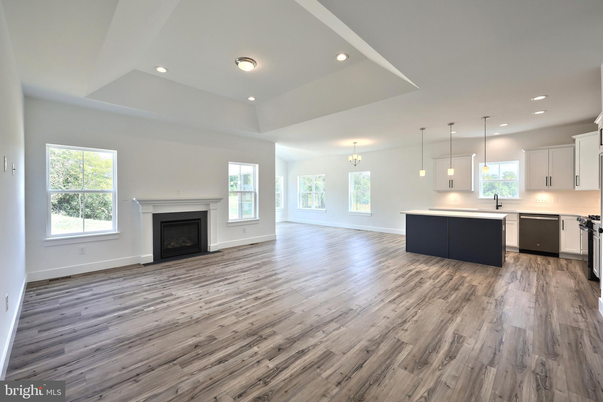 THE FIELDS AT HAMPTON HEIGHTS - Residential