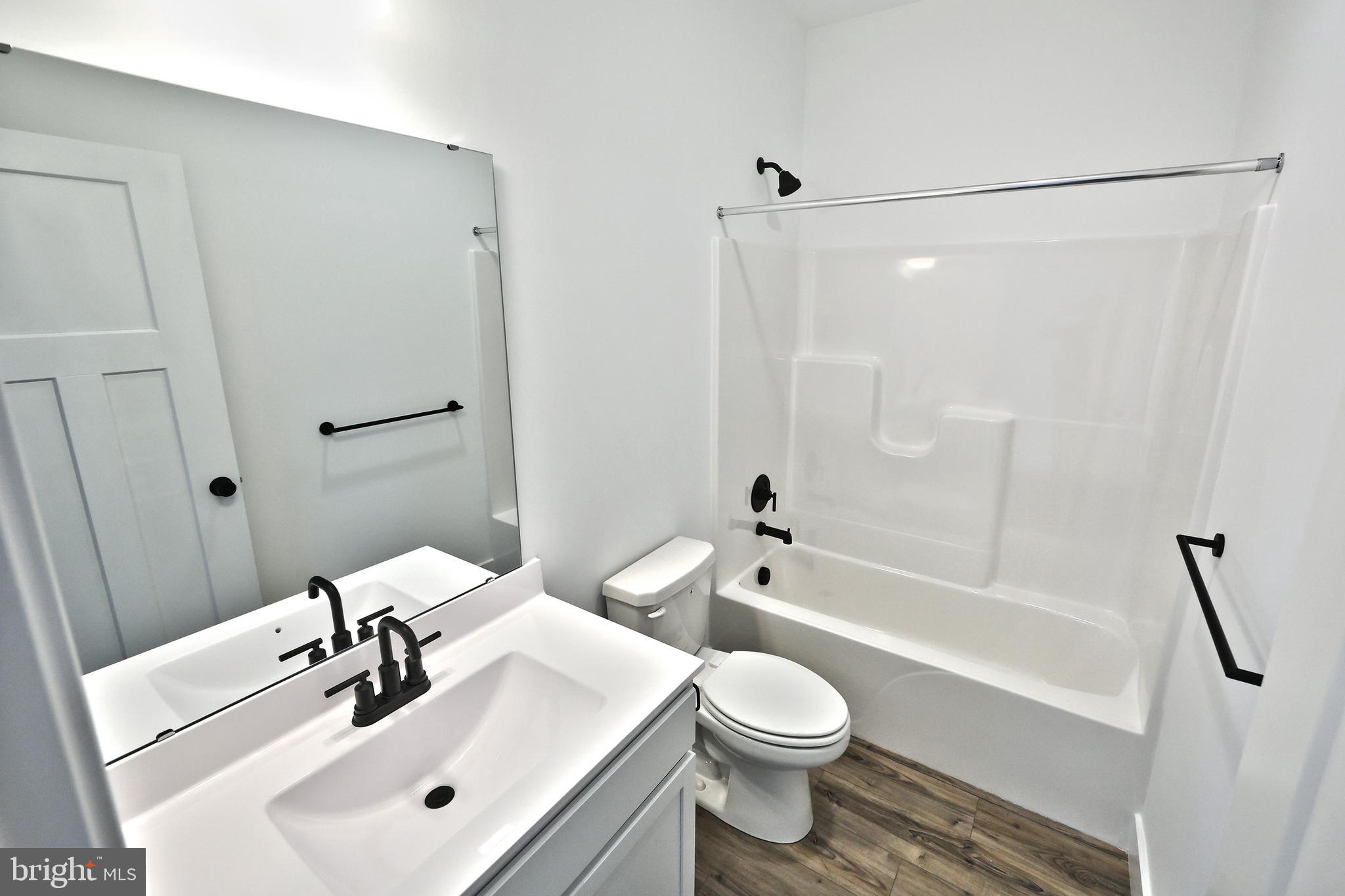 THE FIELDS AT HAMPTON HEIGHTS - Residential