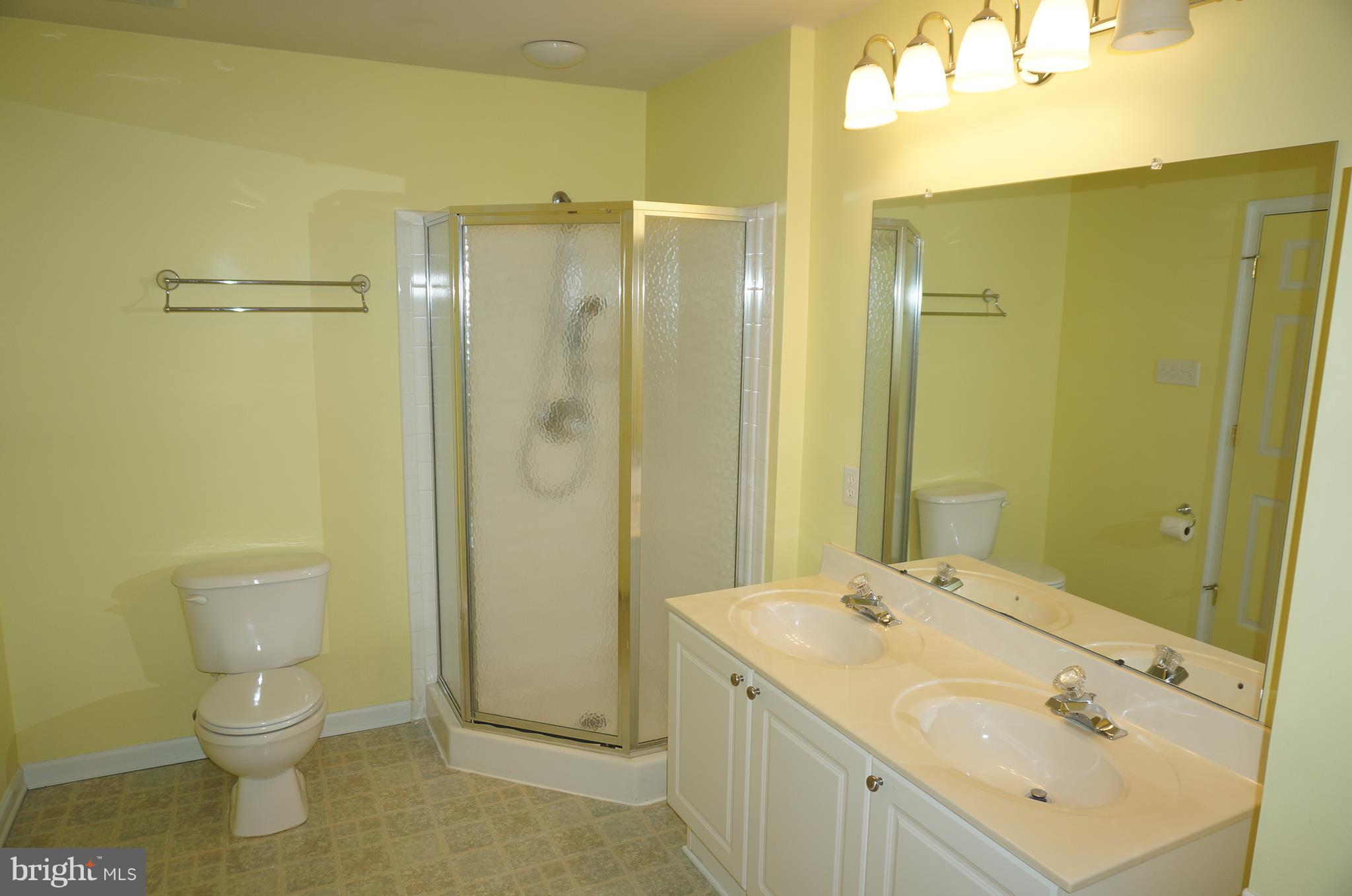 WHISPERING RIDGE - Residential