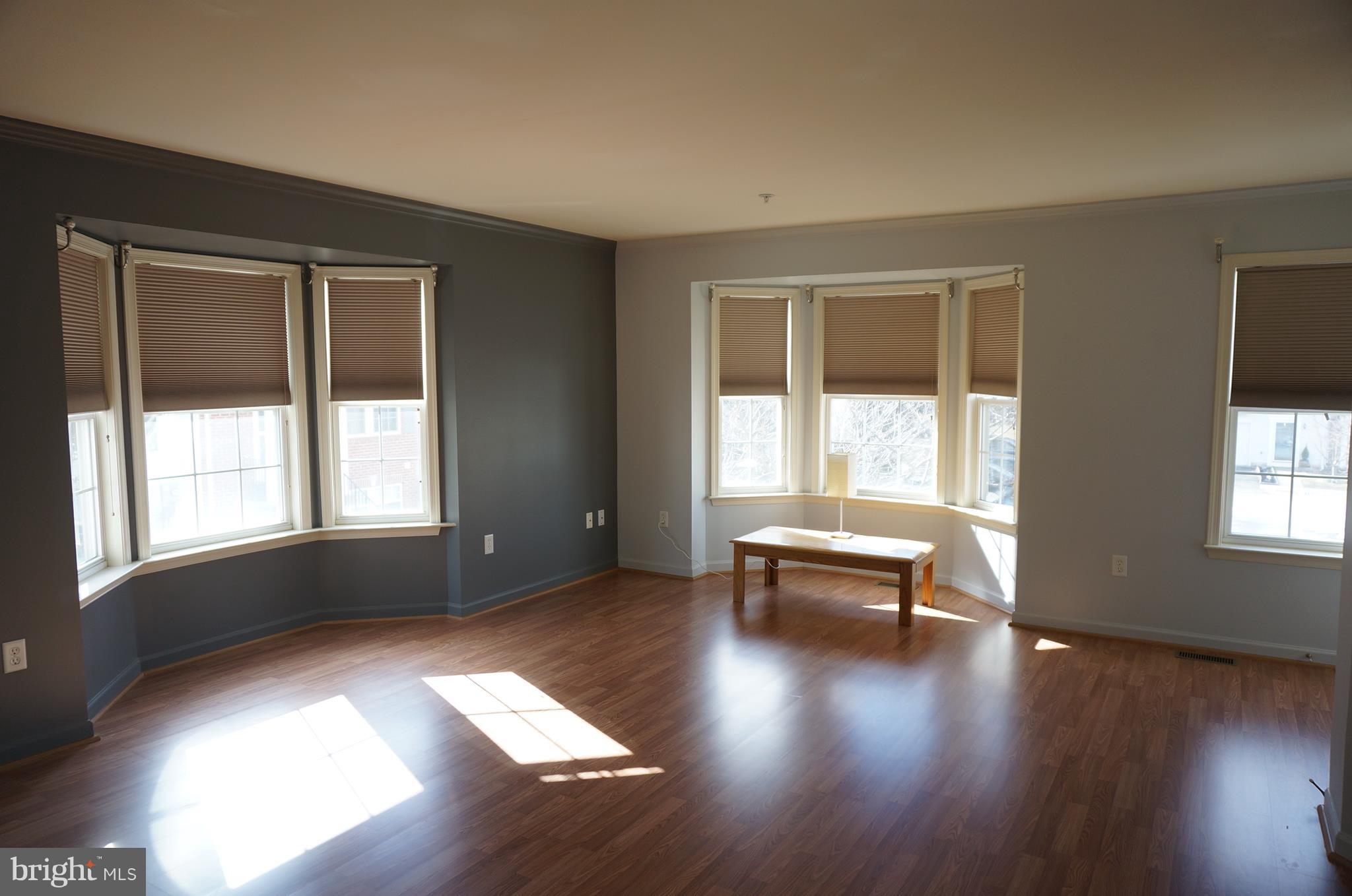 WHISPERING RIDGE - Residential