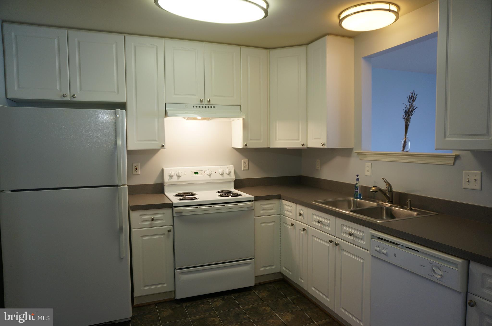 WHISPERING RIDGE - Residential